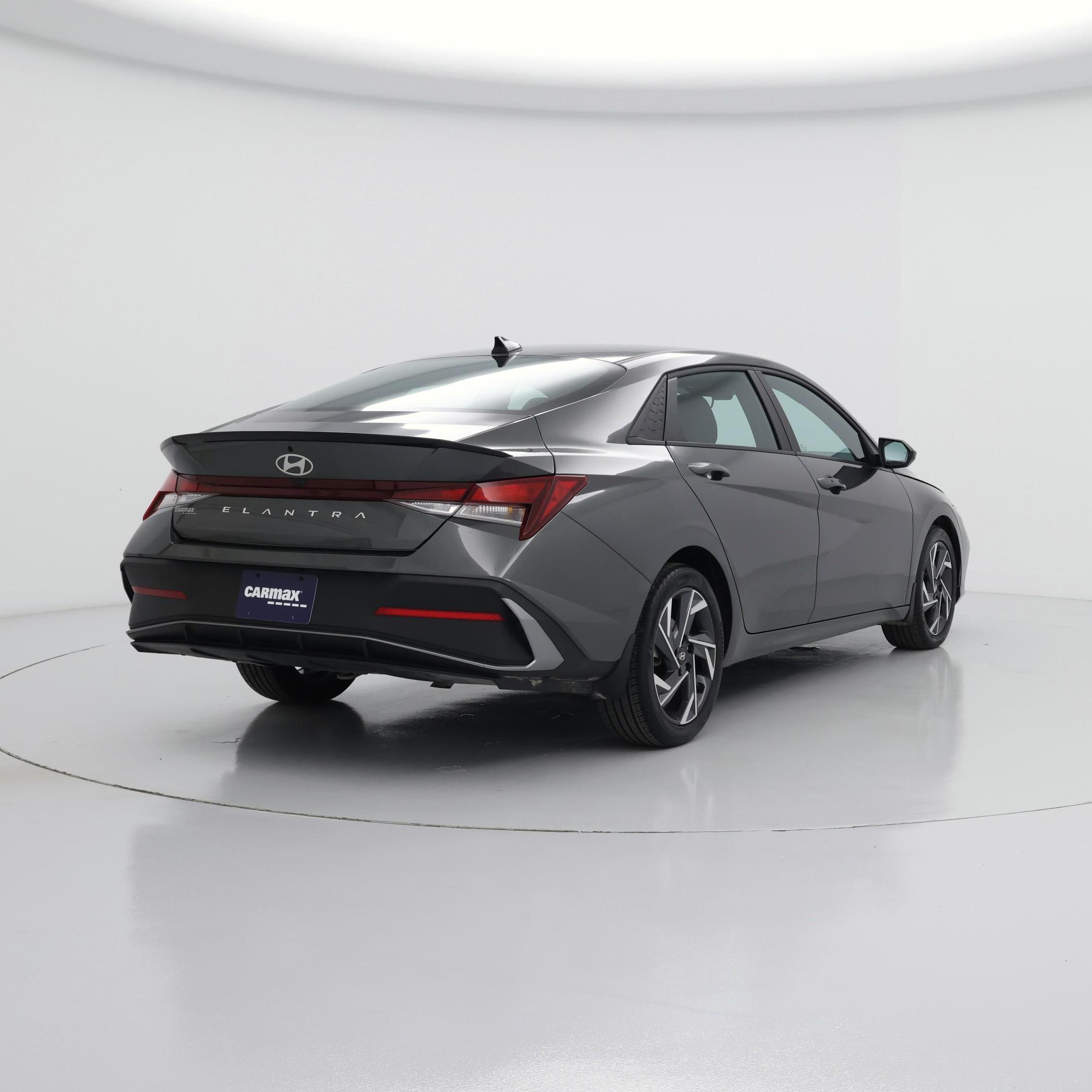 Thumbnail: 2025 Hyundai Elantra - 8