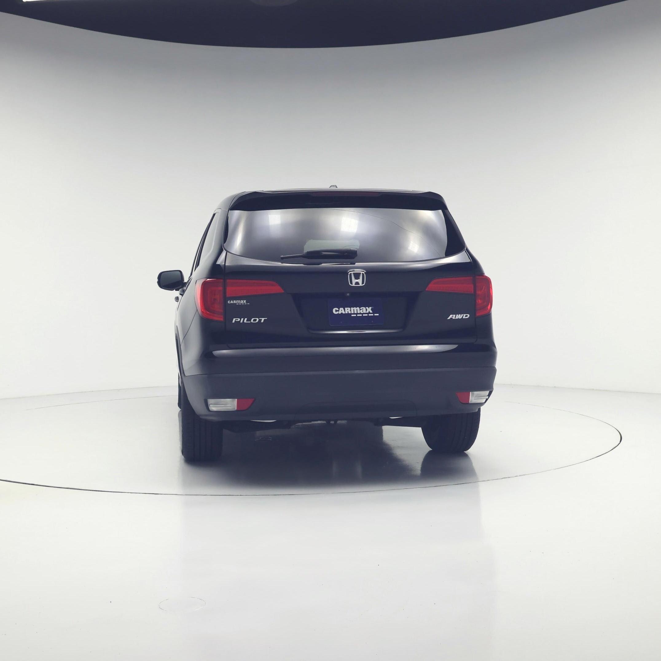 Thumbnail: 2017 Honda Pilot - 6