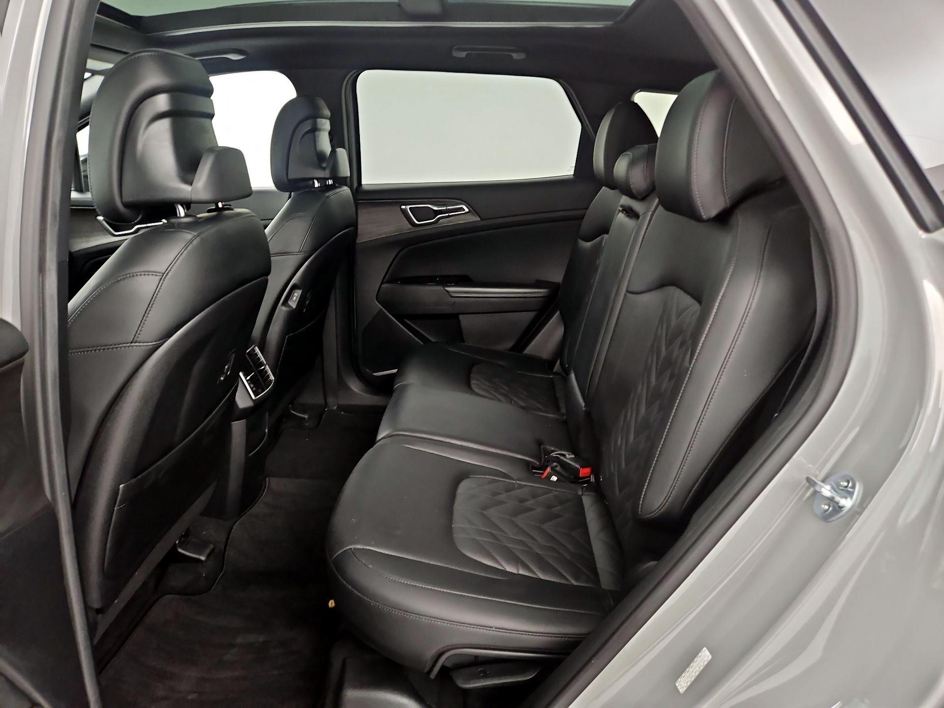 Thumbnail: 2023 Kia Sportage - 19