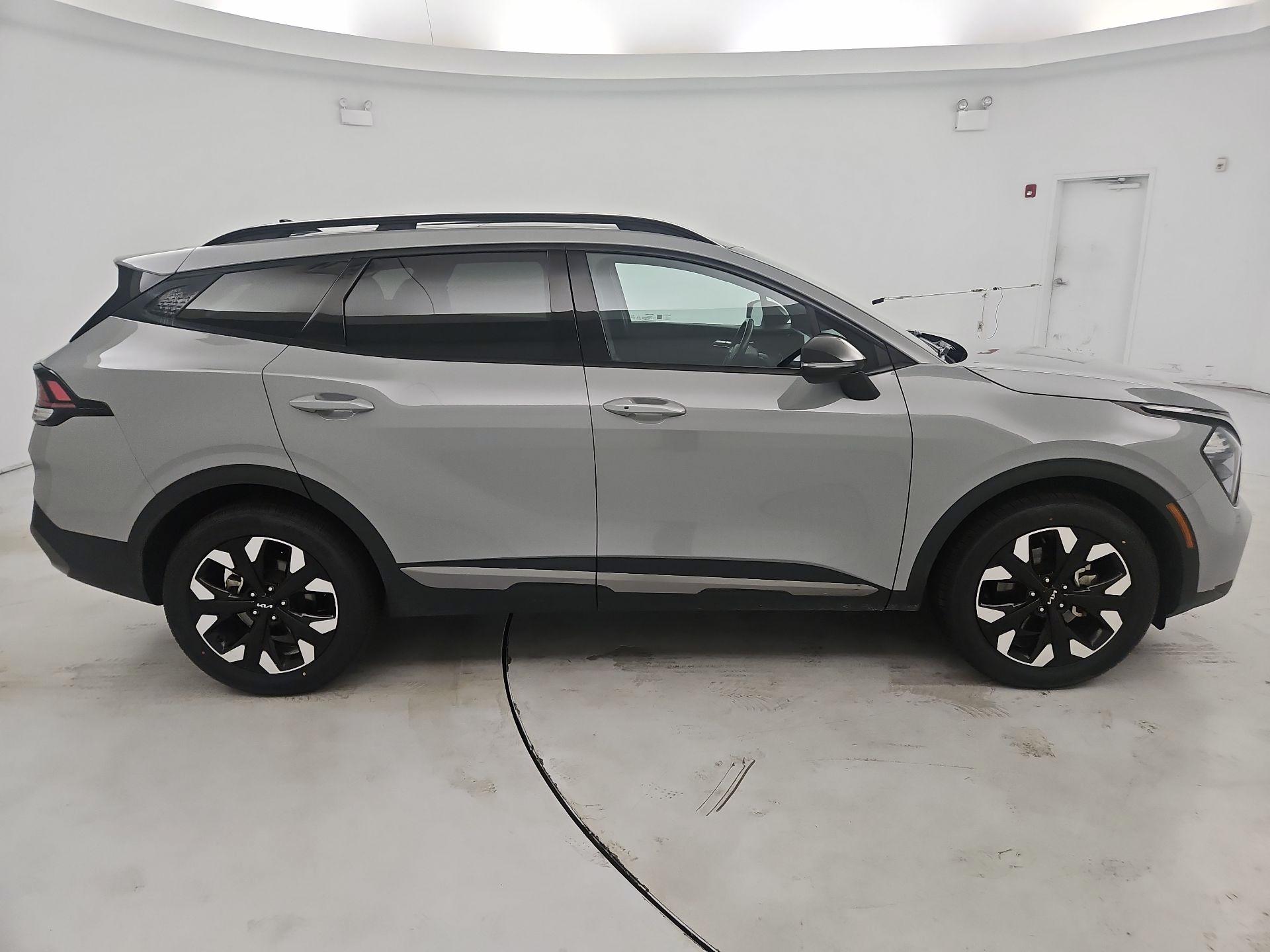 Thumbnail: 2023 Kia Sportage - 4