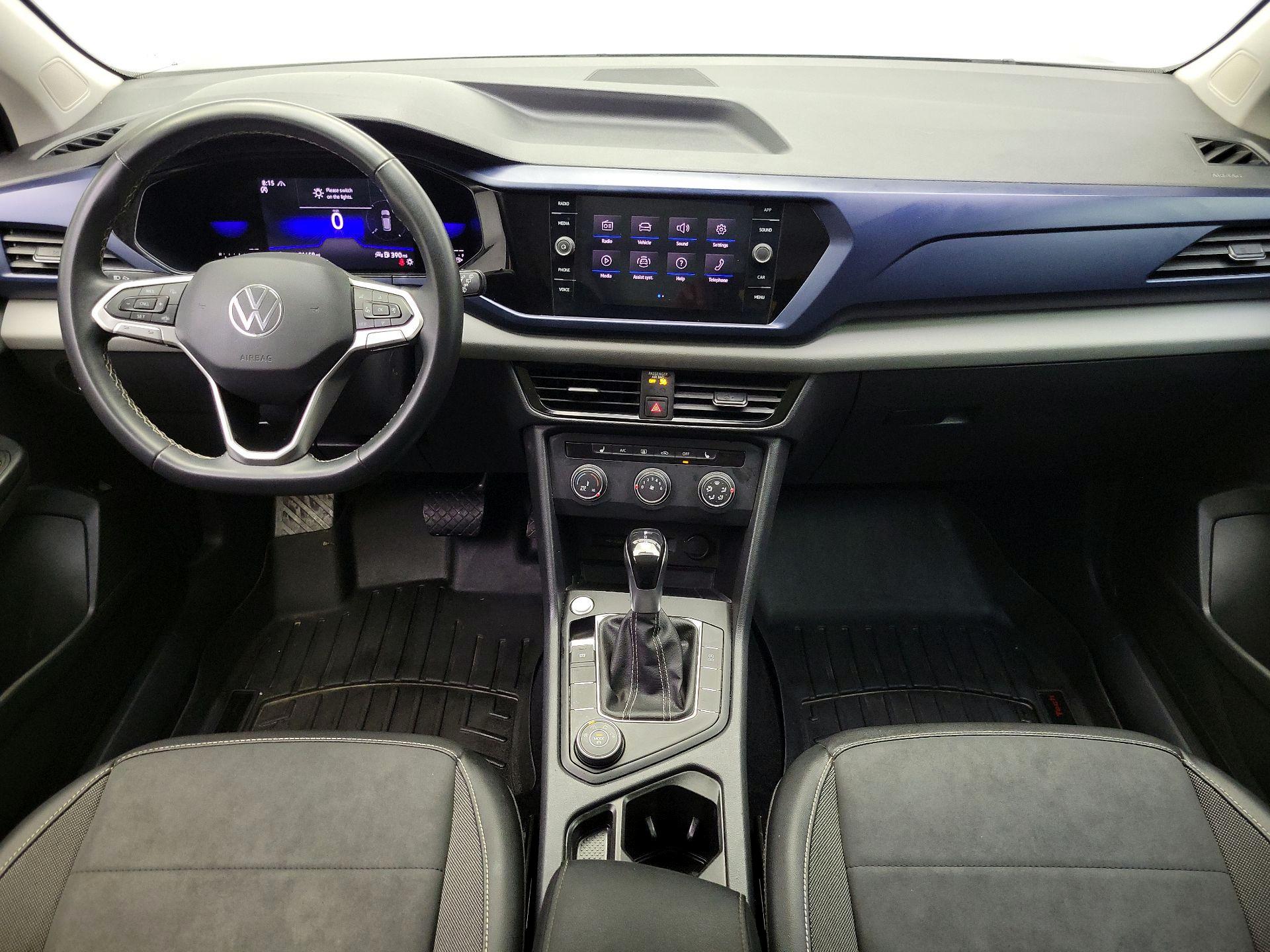 Thumbnail: 2022 Volkswagen Taos - 9