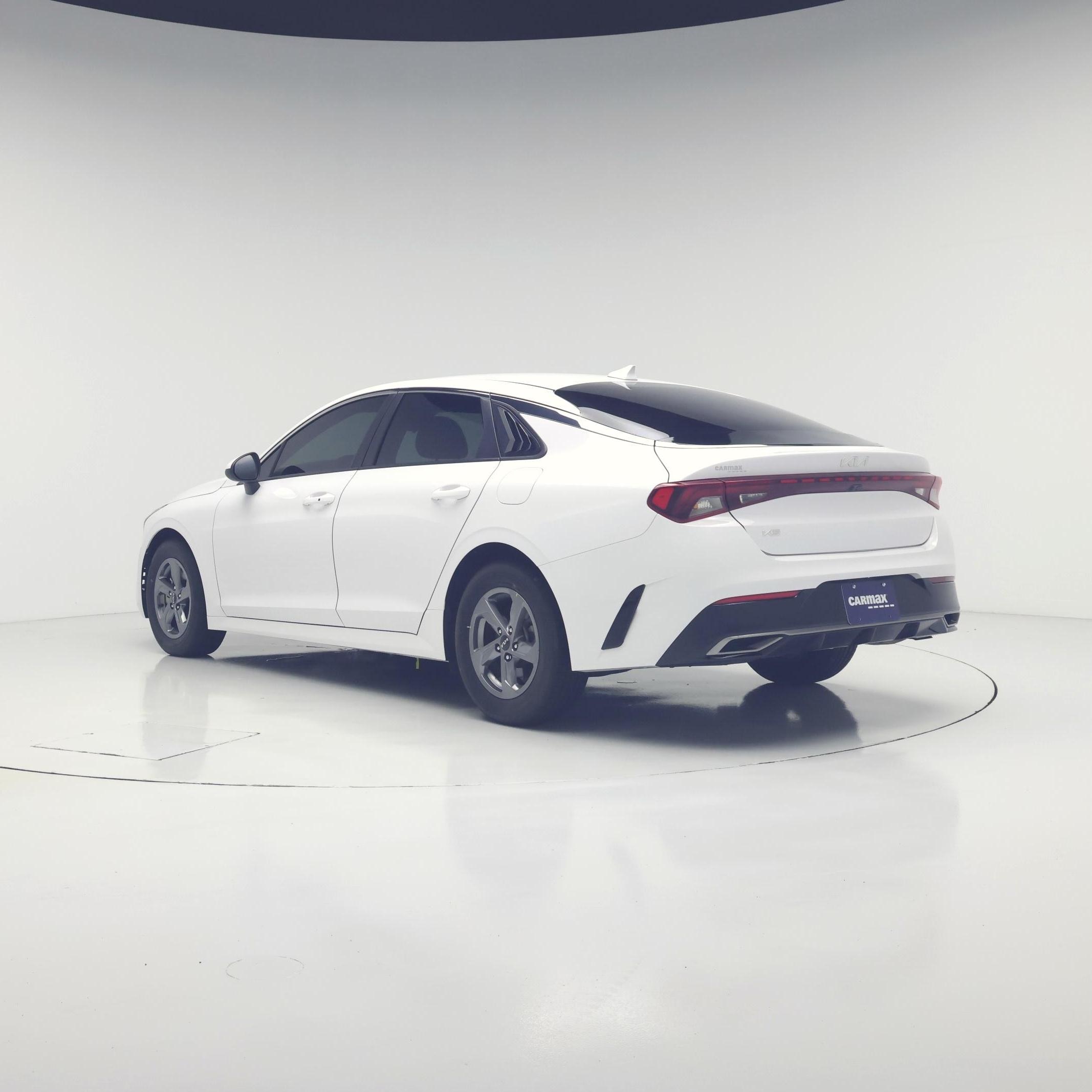 Thumbnail: 2023 Kia K5 - 2