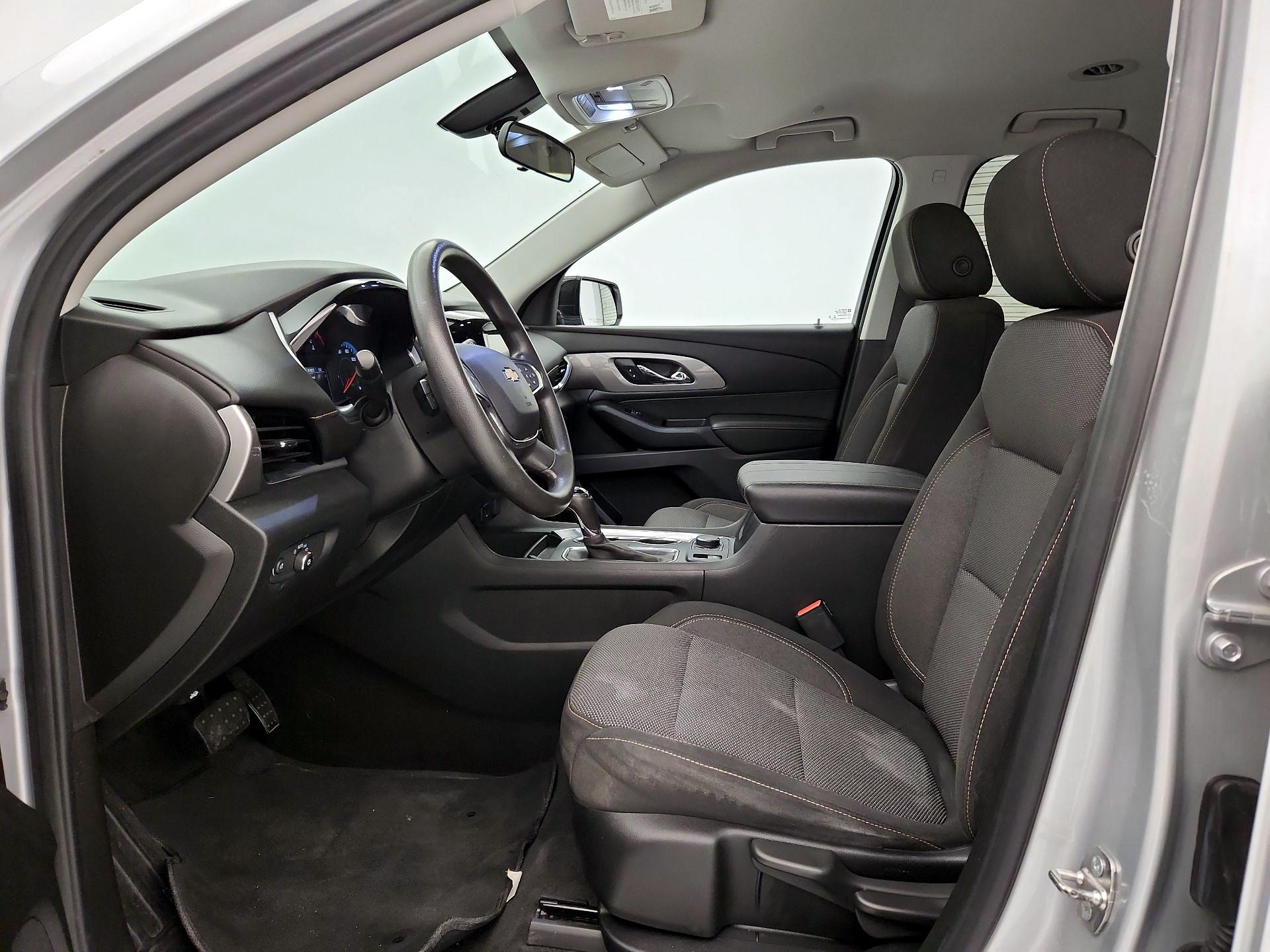 Thumbnail: 2019 Chevrolet Traverse - 11