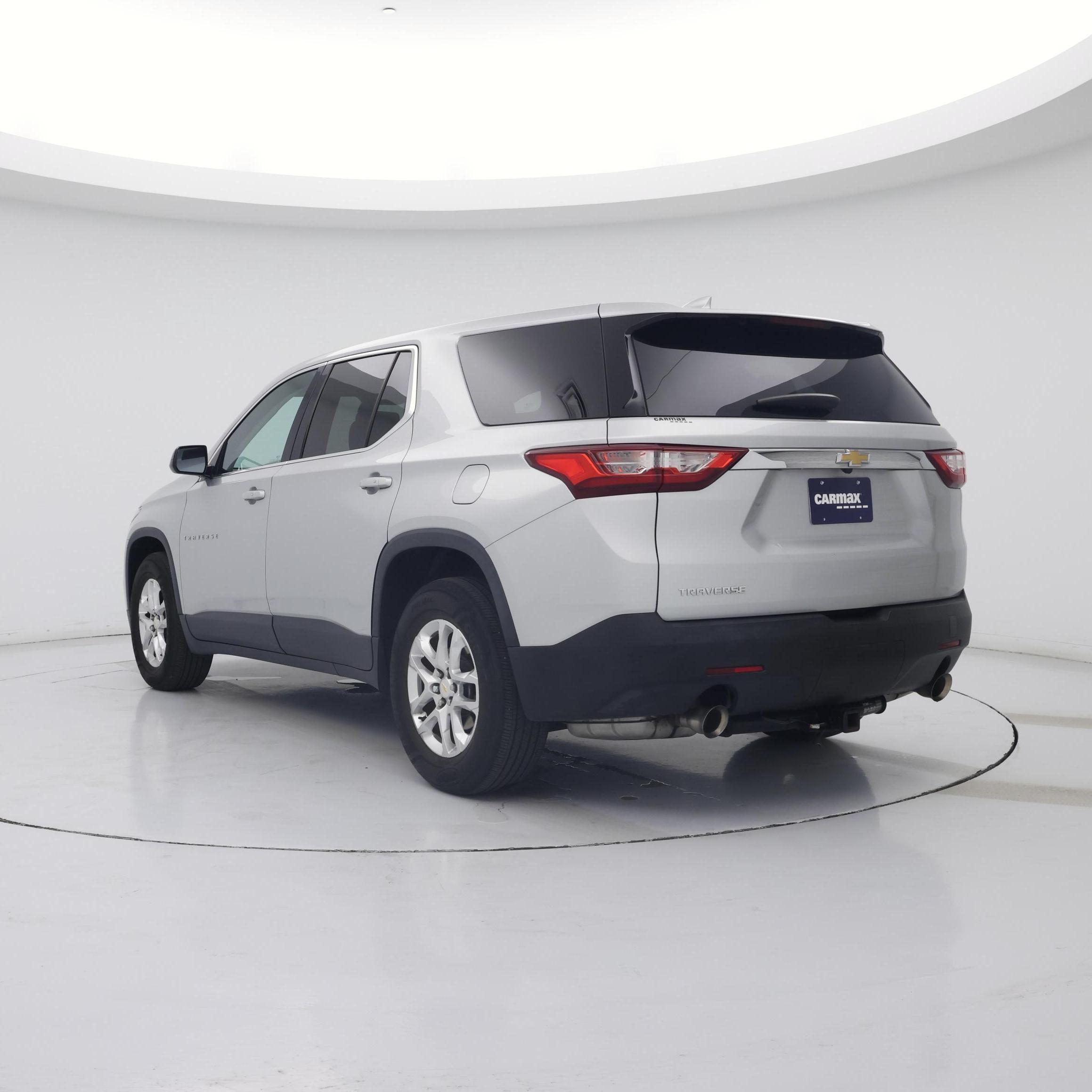 Thumbnail: 2019 Chevrolet Traverse - 2