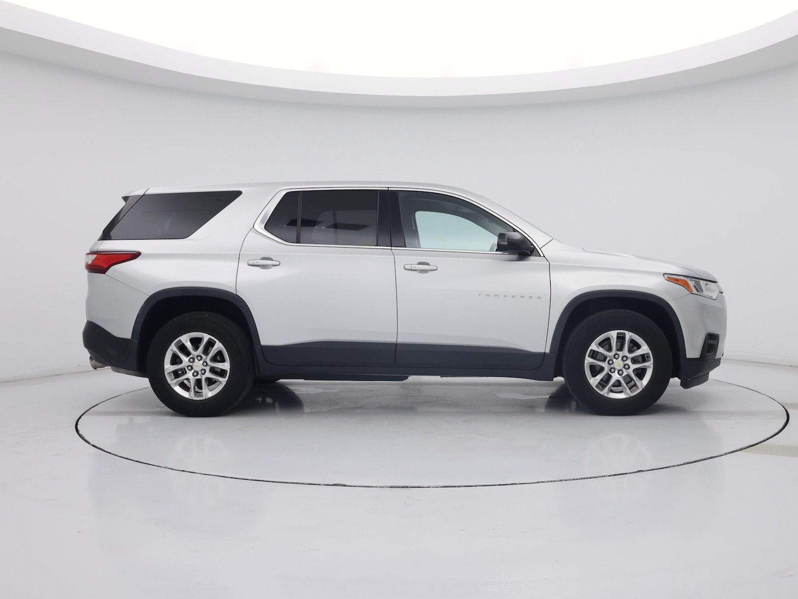 2019 Chevrolet Traverse LS - Photo 8