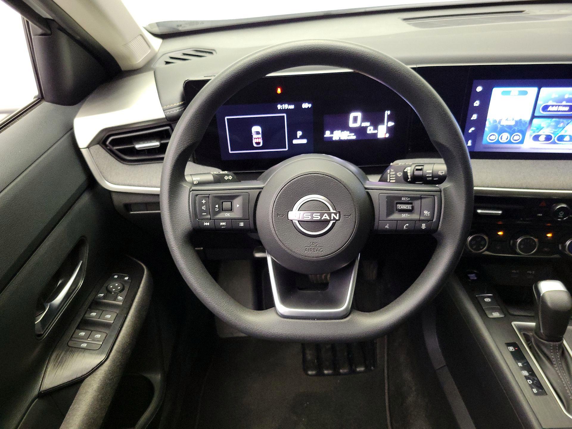 Thumbnail: 2025 Nissan Kicks - 10