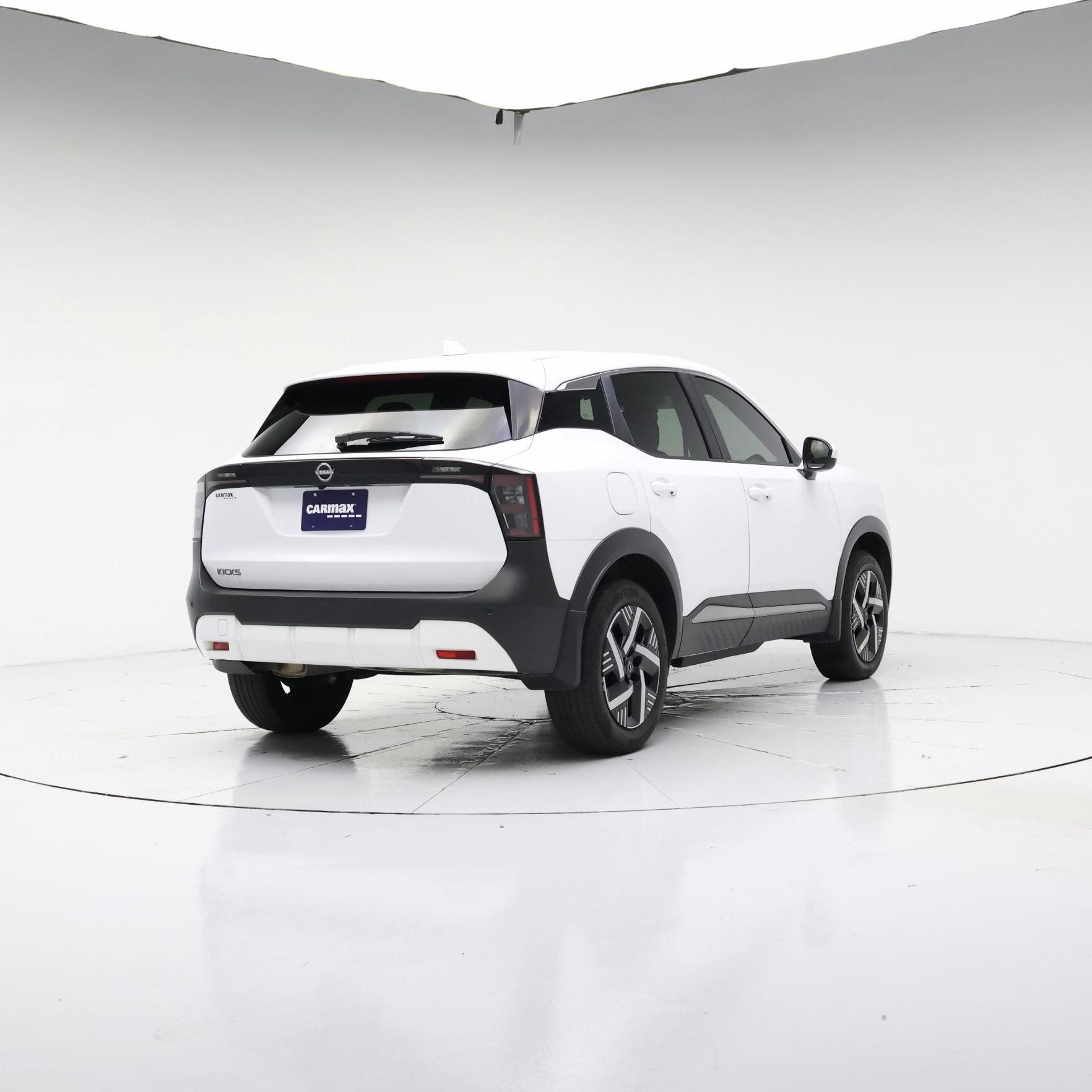 Thumbnail: 2025 Nissan Kicks - 8