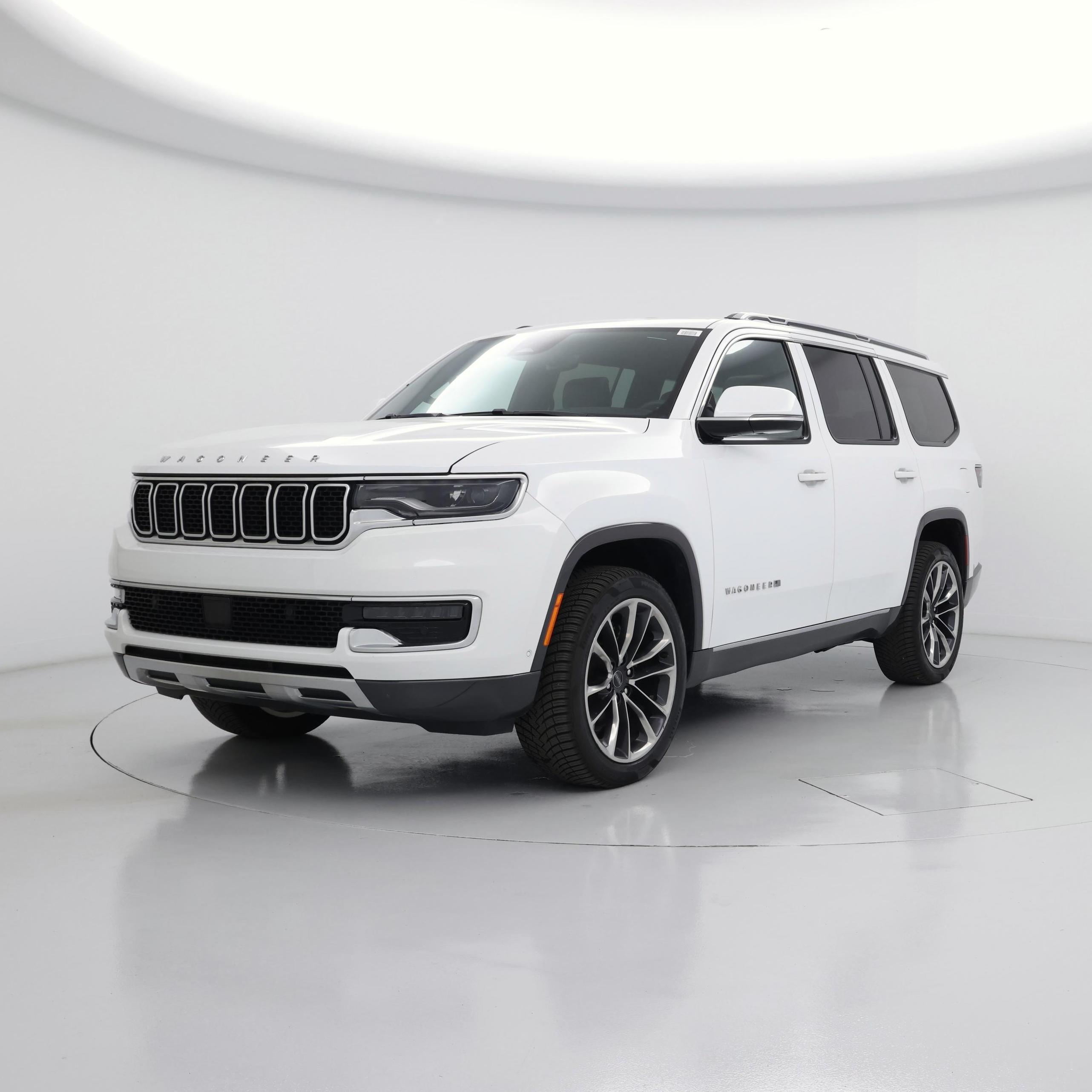 Thumbnail: 2022 Jeep Wagoneer - 4