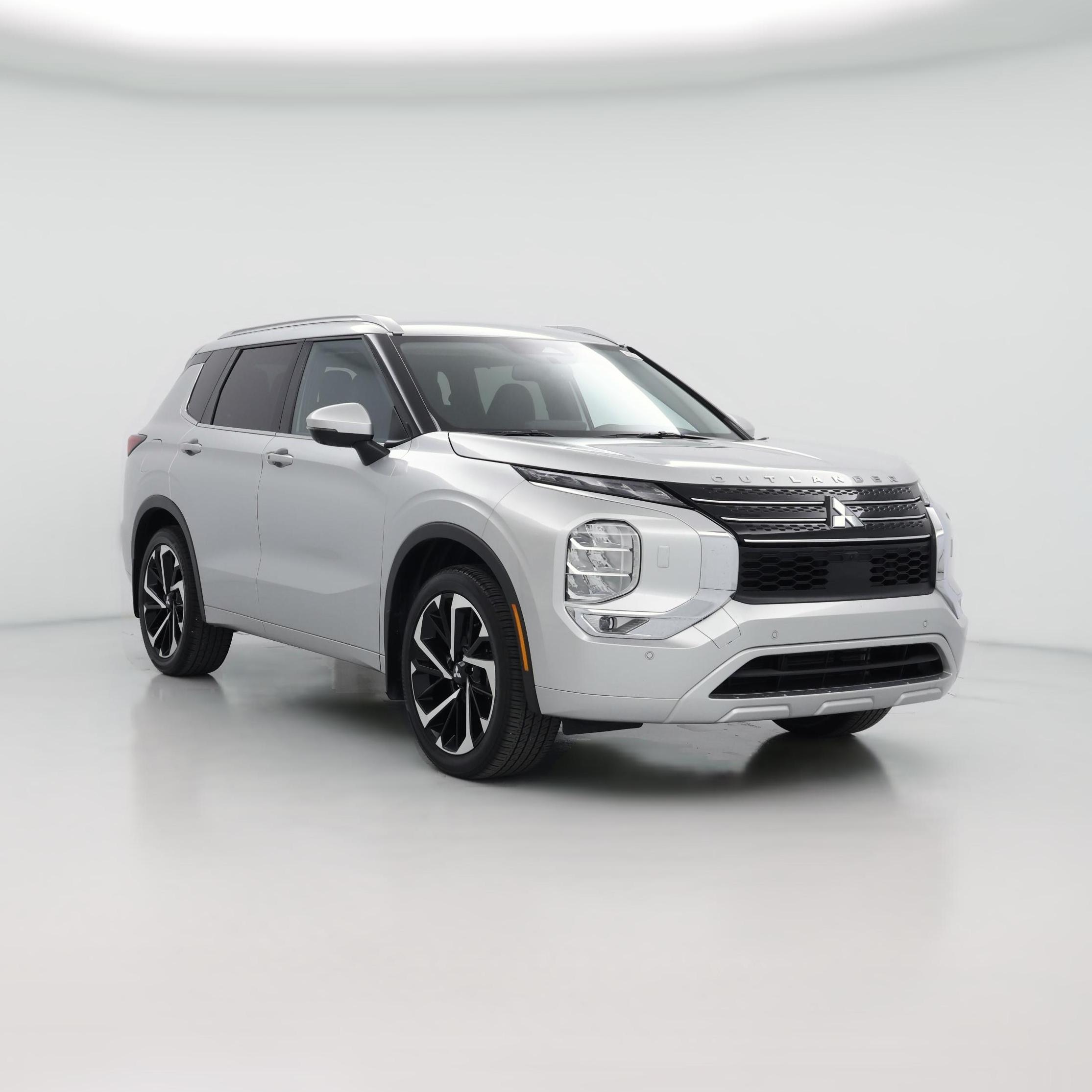 Thumbnail: 2024 Mitsubishi Outlander - 1