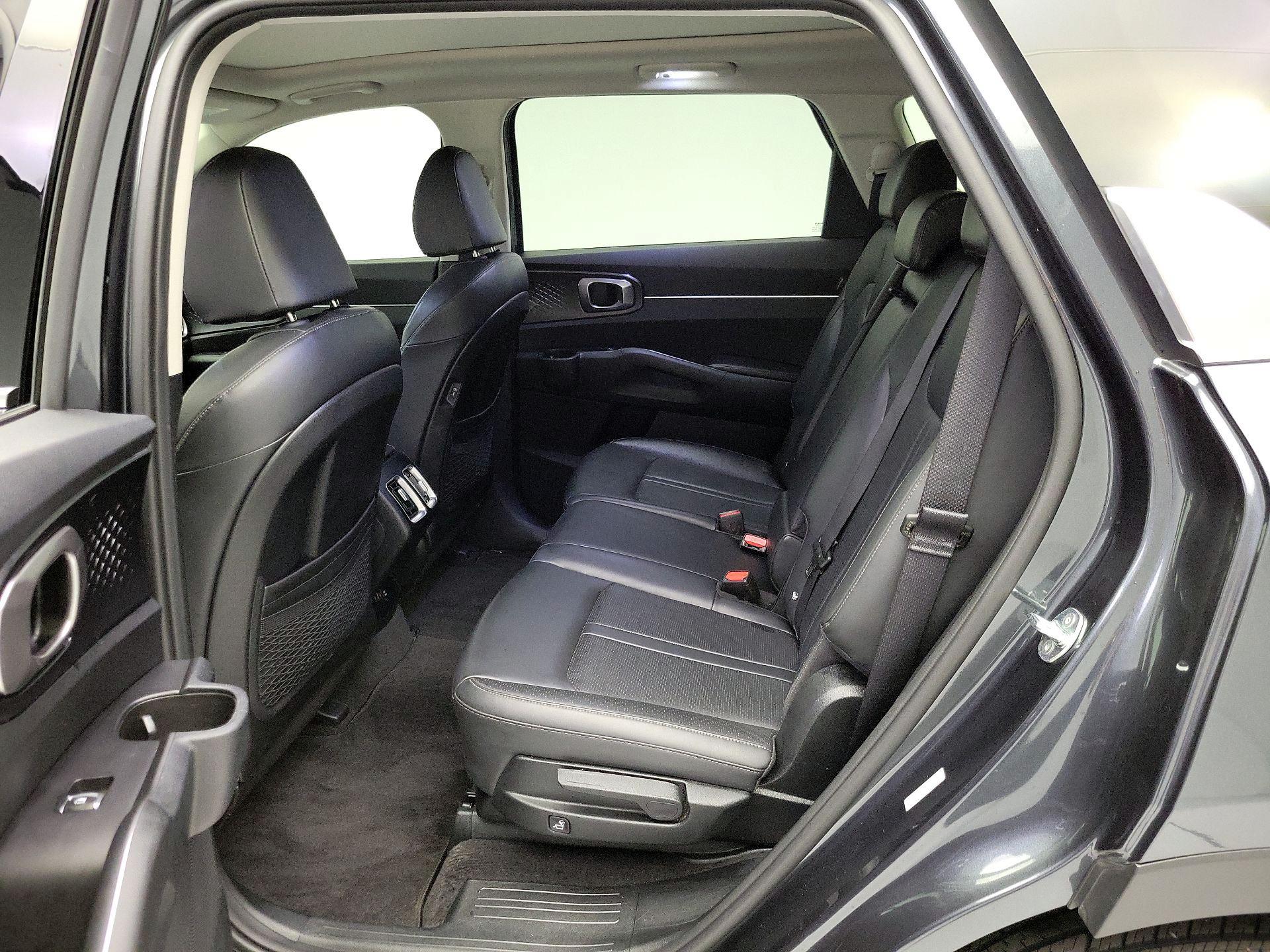Thumbnail: 2025 Kia Sorento - 20
