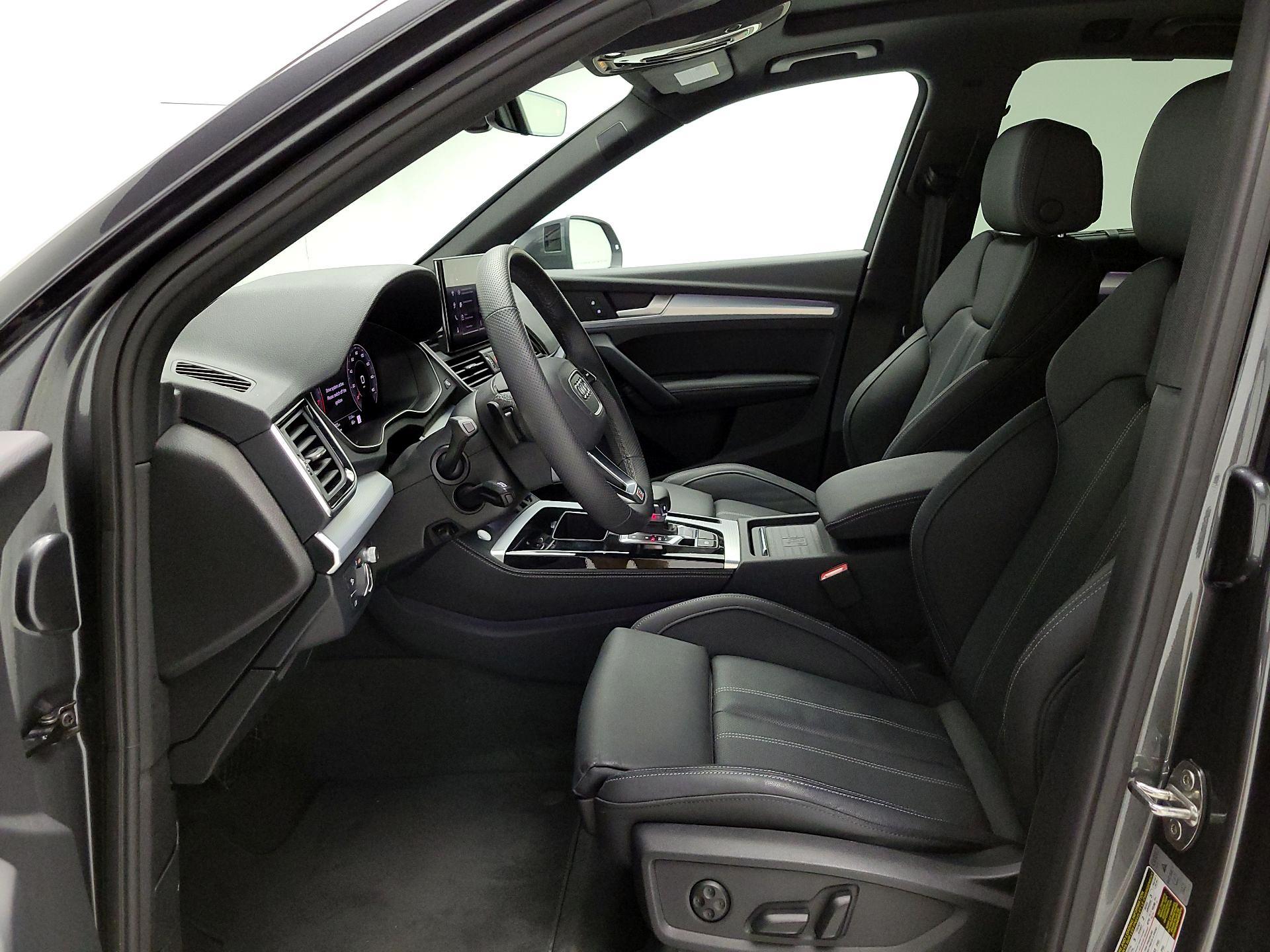 Thumbnail: 2024 Audi Q5 - 11