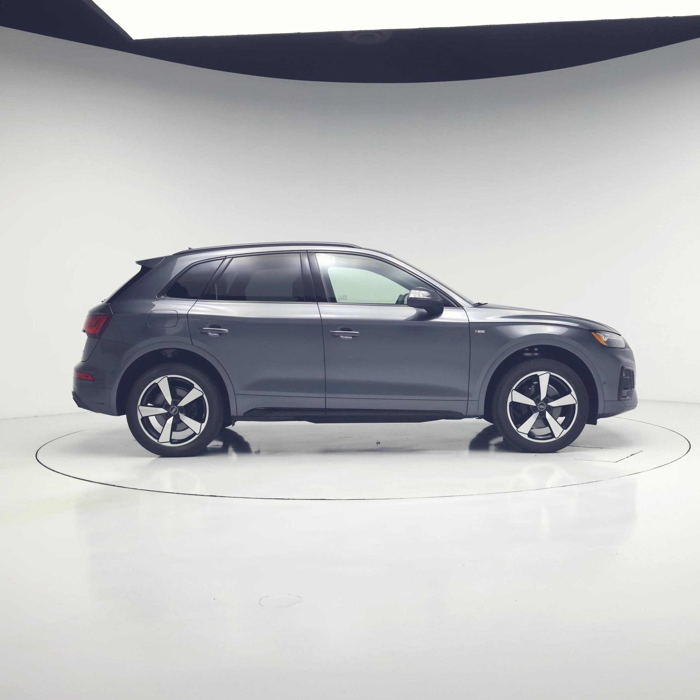 Thumbnail: 2024 Audi Q5 - 7