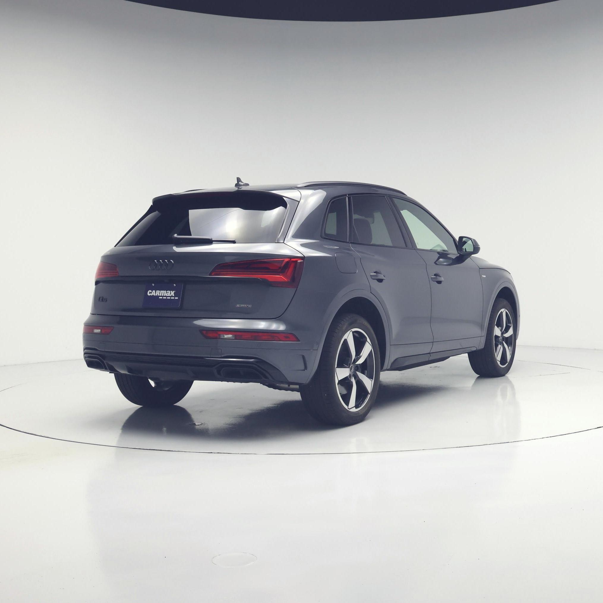 Thumbnail: 2024 Audi Q5 - 8
