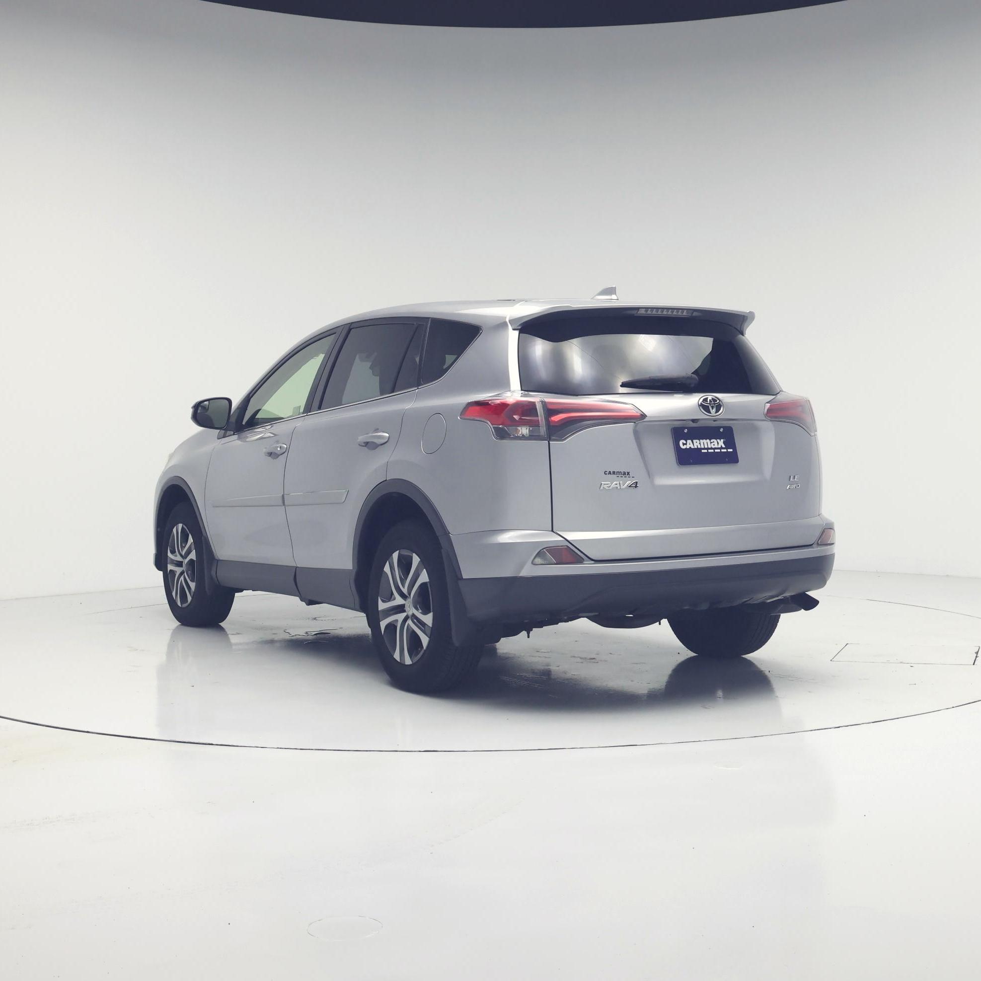 Thumbnail: 2018 Toyota RAV4 - 2