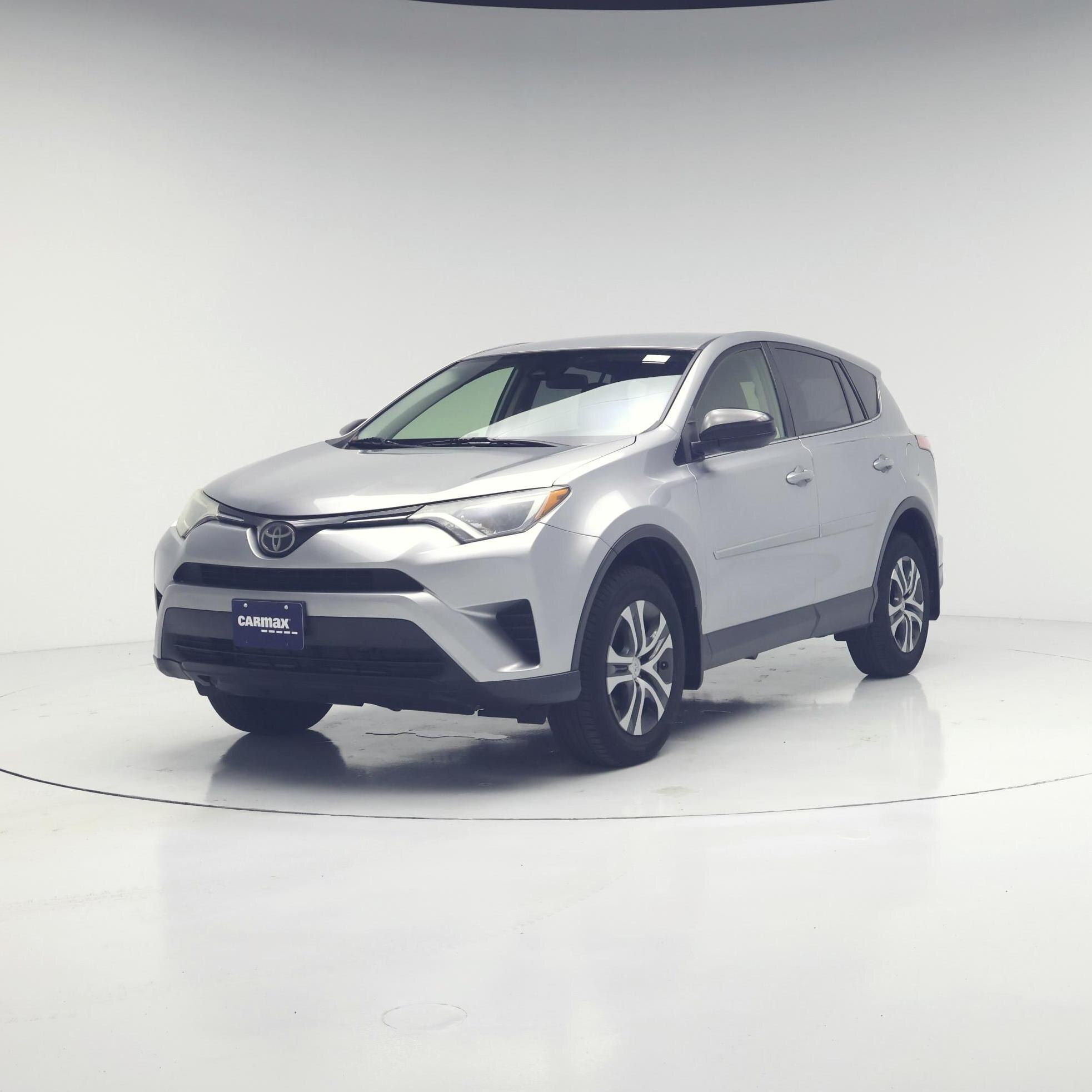 Thumbnail: 2018 Toyota RAV4 - 4