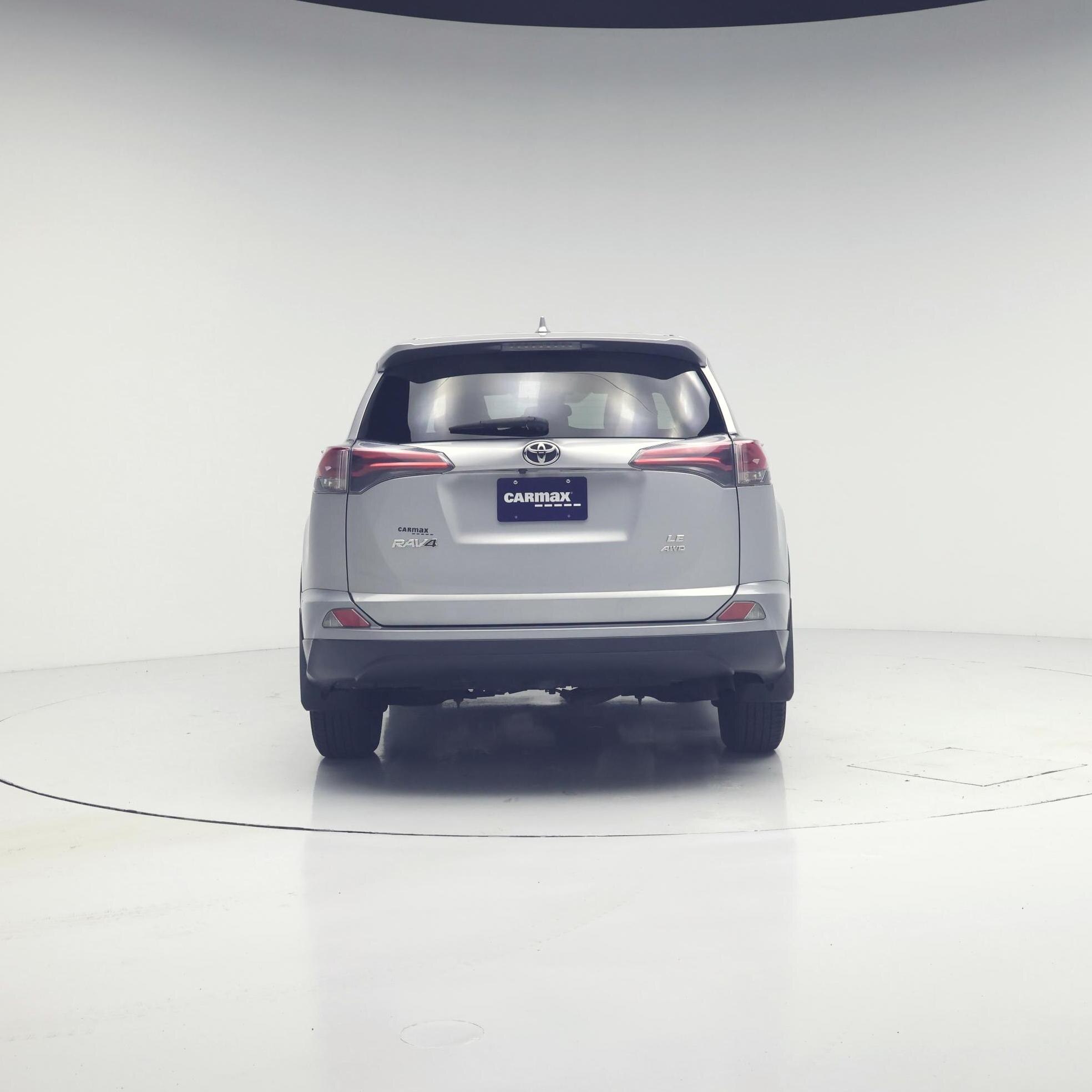 Thumbnail: 2018 Toyota RAV4 - 6