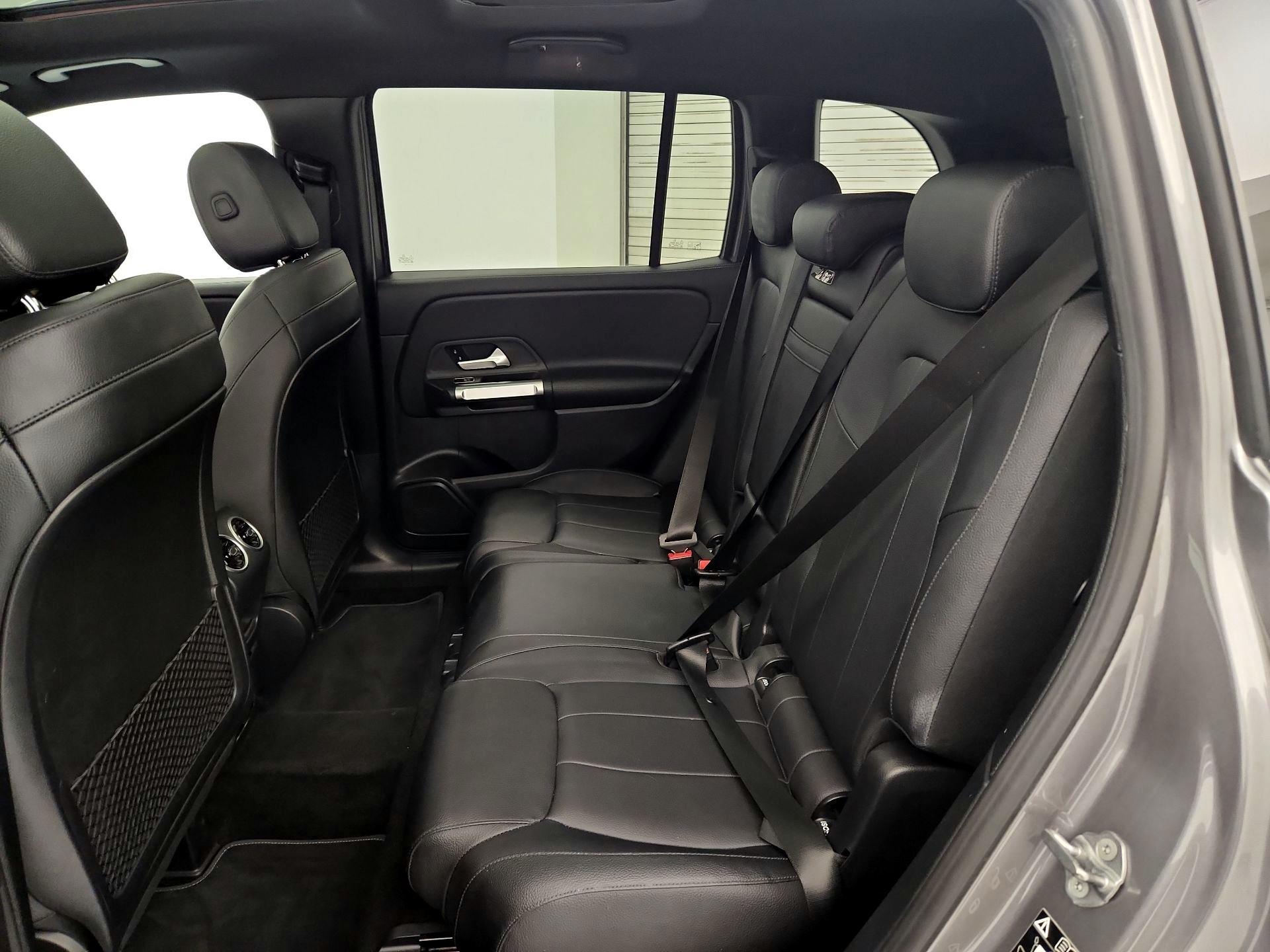 Thumbnail: 2021 Mercedes-Benz GLB - 20