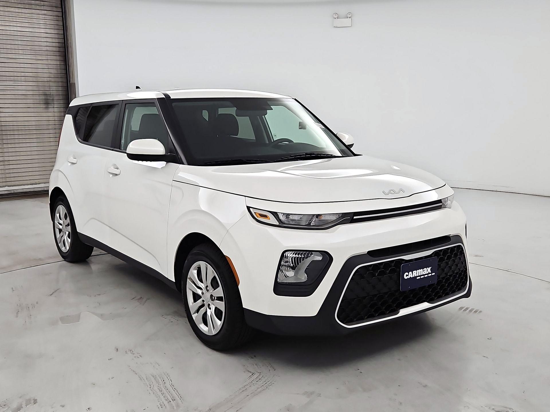  2022 Kia Soul LX FWD   