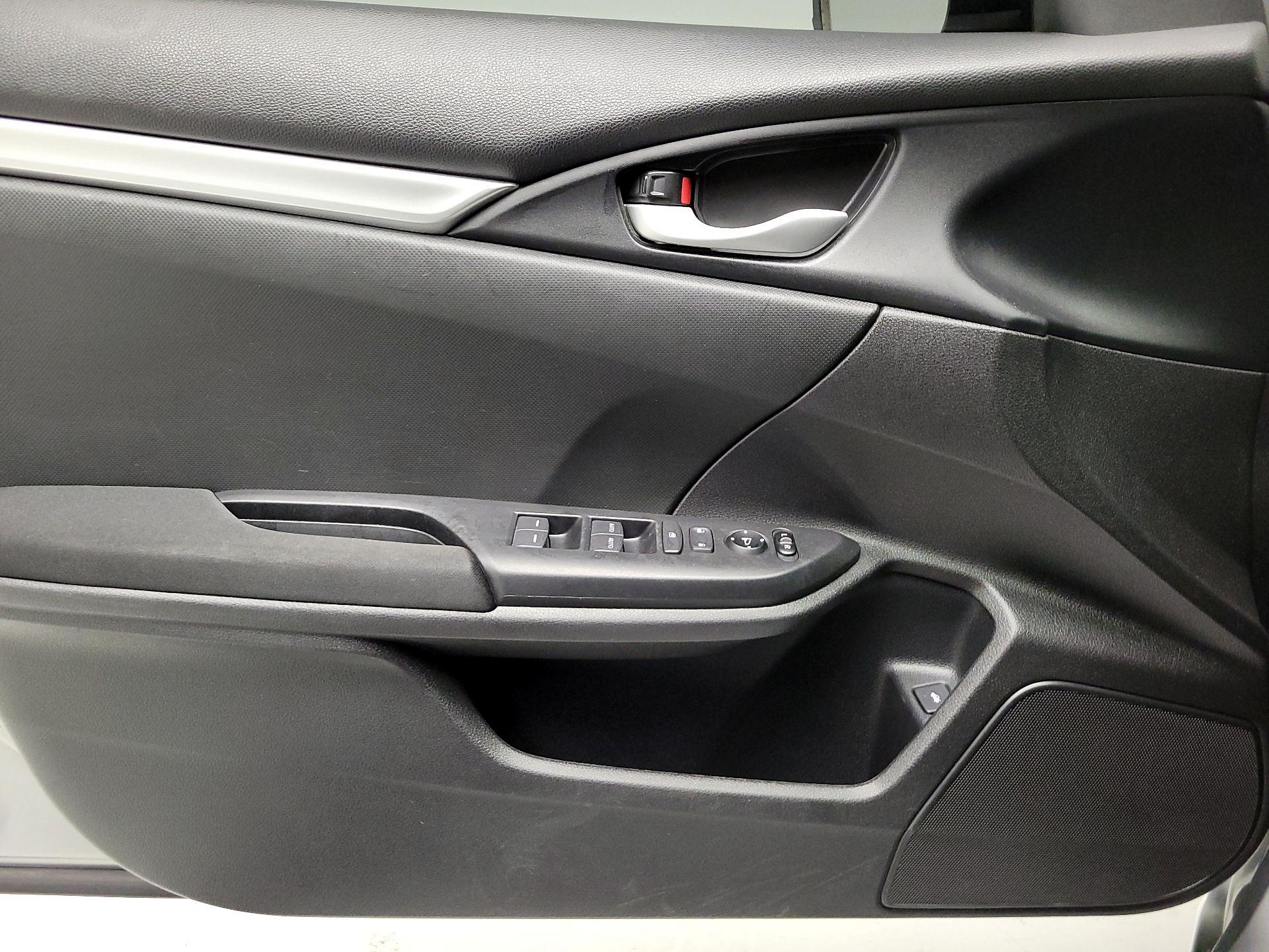 Thumbnail: 2020 Honda Civic - 12