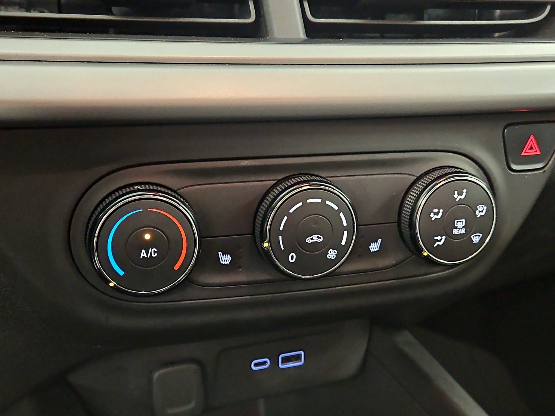 Thumbnail: 2024 Chevrolet Trax - 14