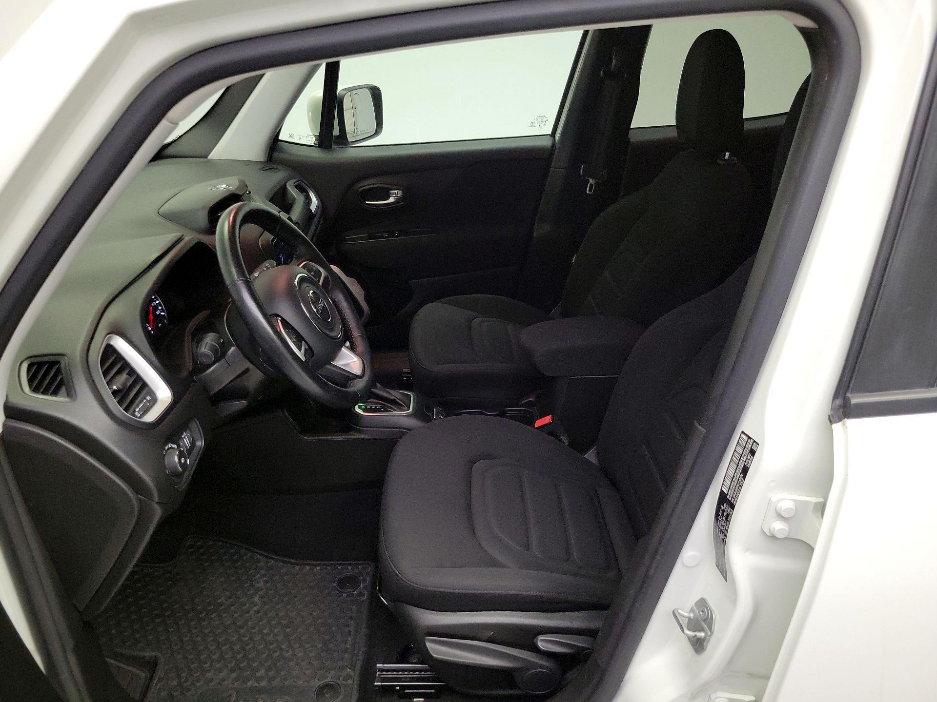 Thumbnail: 2020 Jeep Renegade - 11
