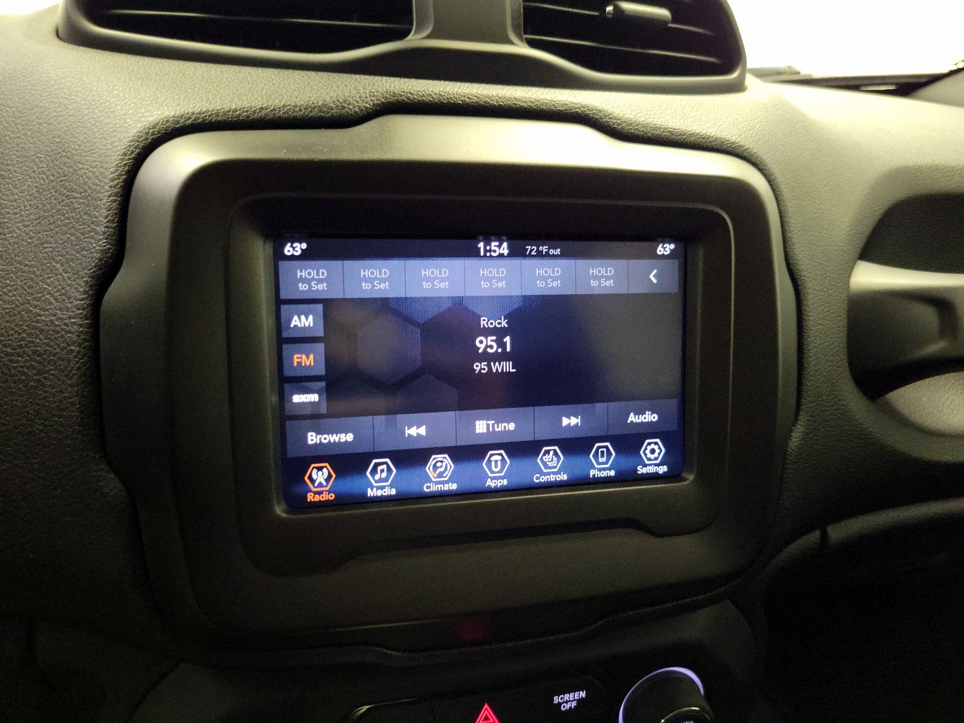 Thumbnail: 2020 Jeep Renegade - 15