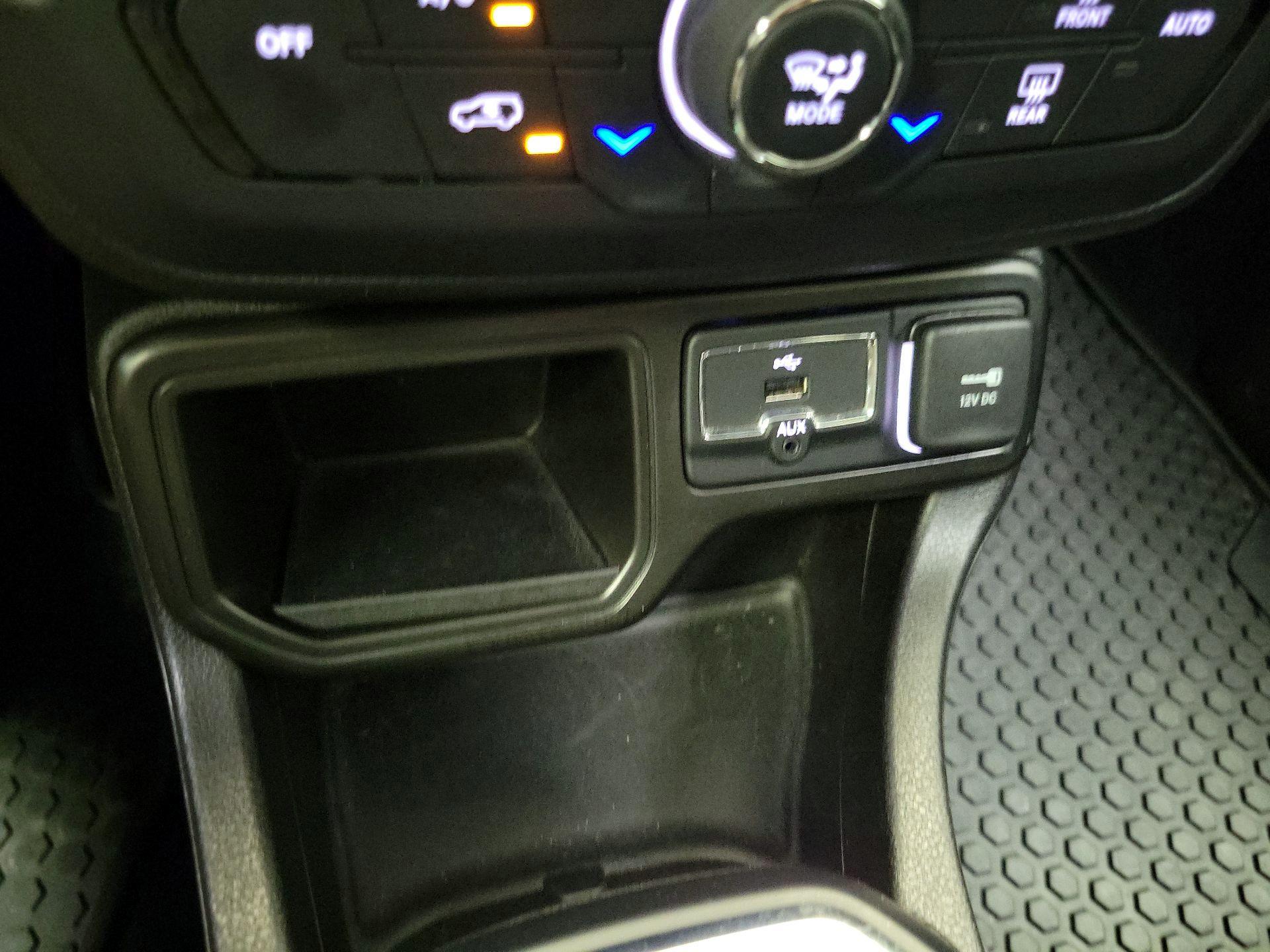 Thumbnail: 2020 Jeep Renegade - 18