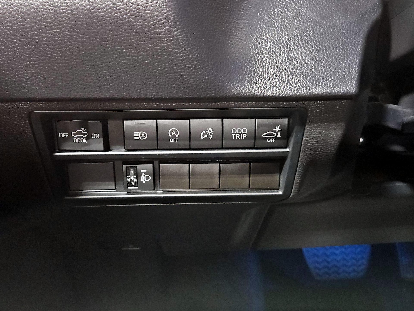 2024 Toyota Tundra SR5 - Photo 12