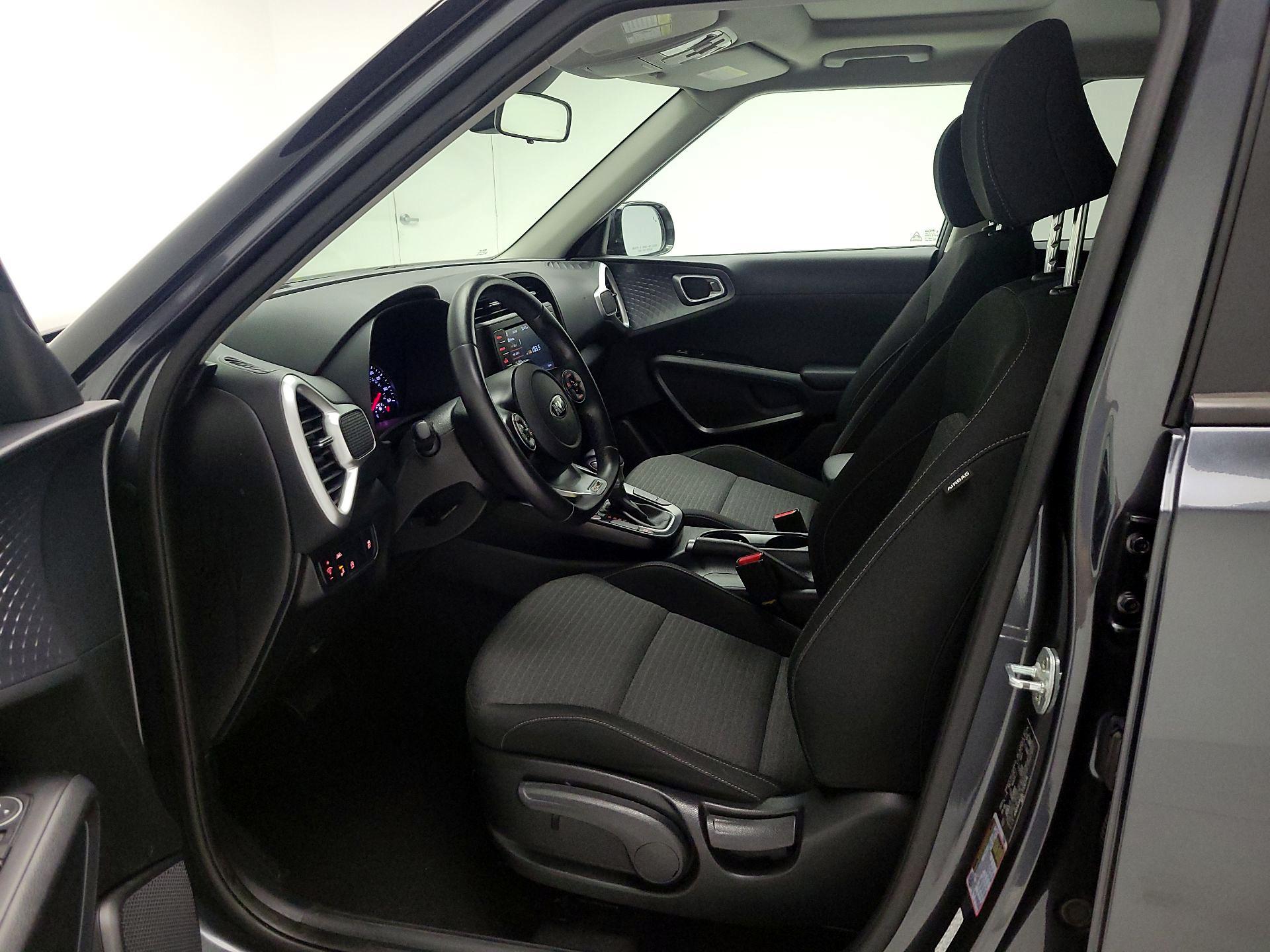 Thumbnail: 2020 Kia Soul - 11