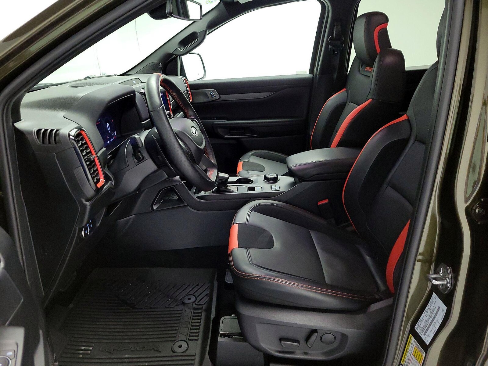 2025 Ford Ranger Raptor - Photo 12