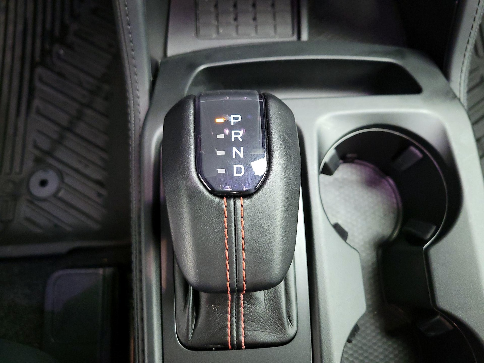 2025 Ford Ranger Raptor - Photo 16