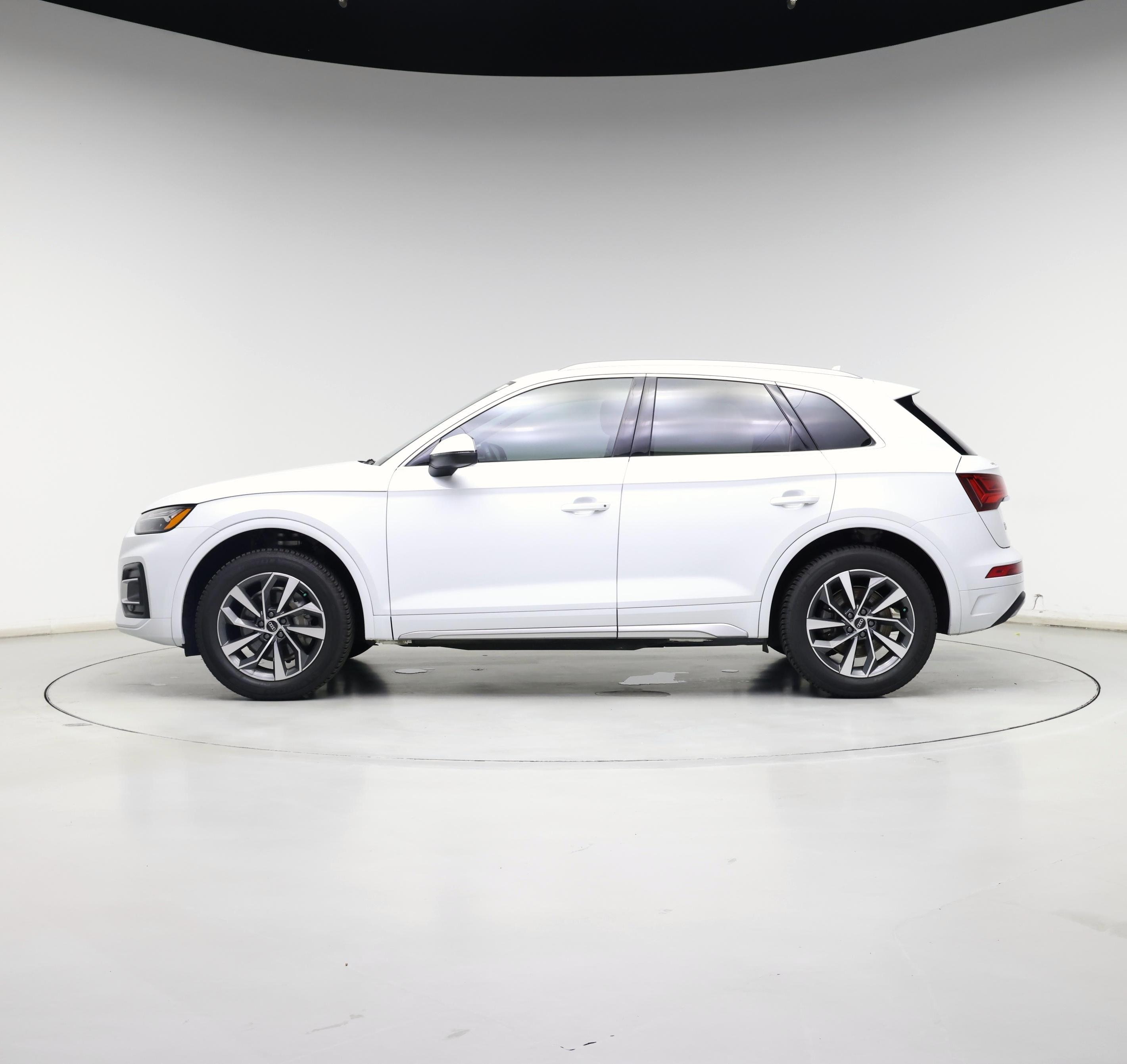 Thumbnail: 2021 Audi Q5 - 3