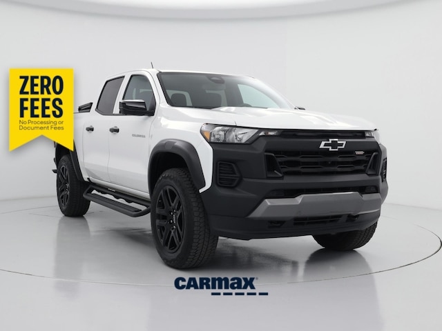 White 2024 Chevrolet Colorado Pickup Truck Four-Wheel Drive Automatic