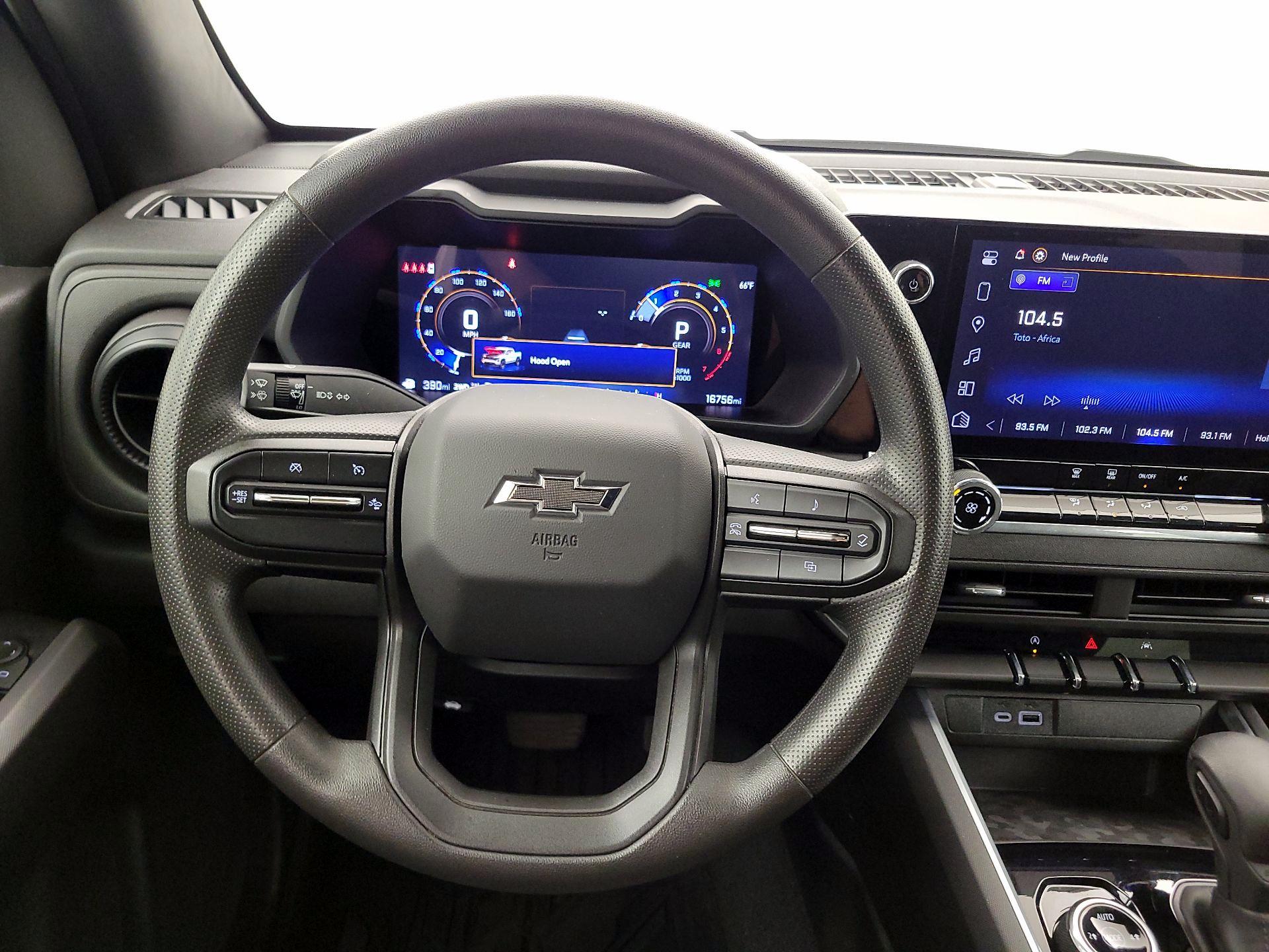 Thumbnail: 2024 Chevrolet Colorado - 10