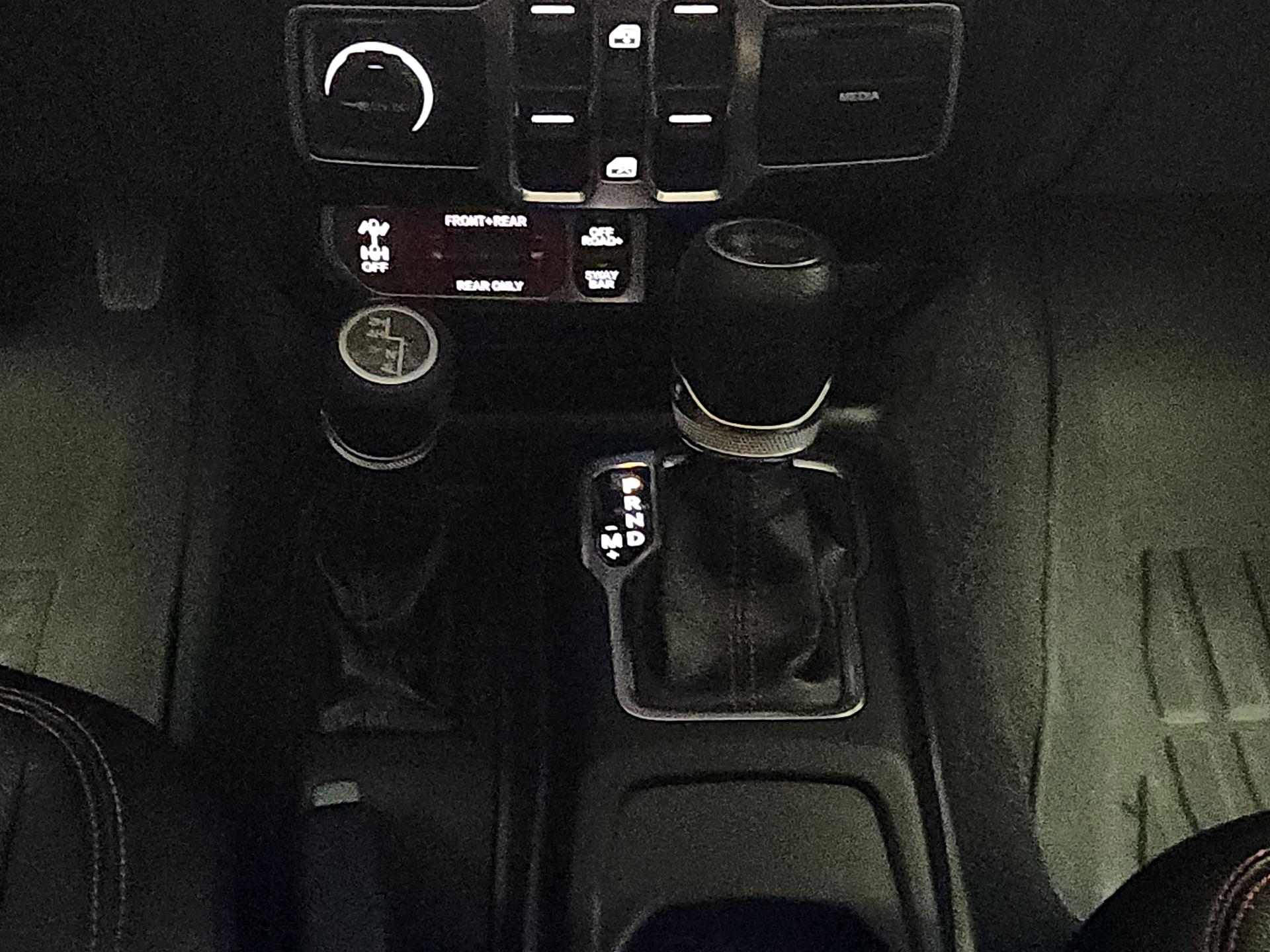 Thumbnail: 2021 Jeep Wrangler - 18