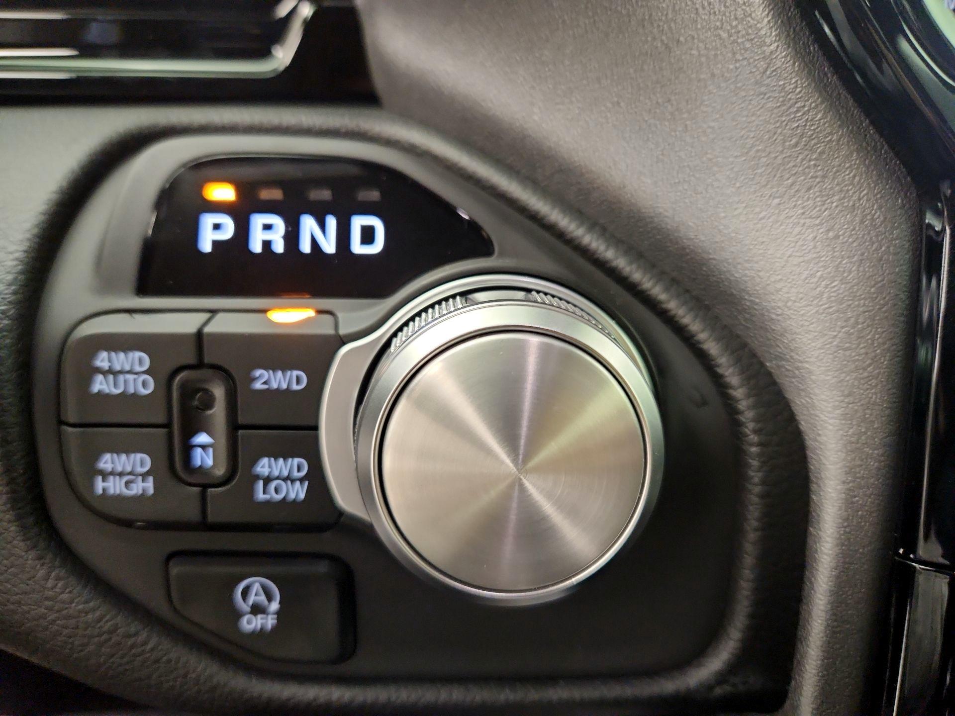 Thumbnail: 2025 RAM 1500 - 18