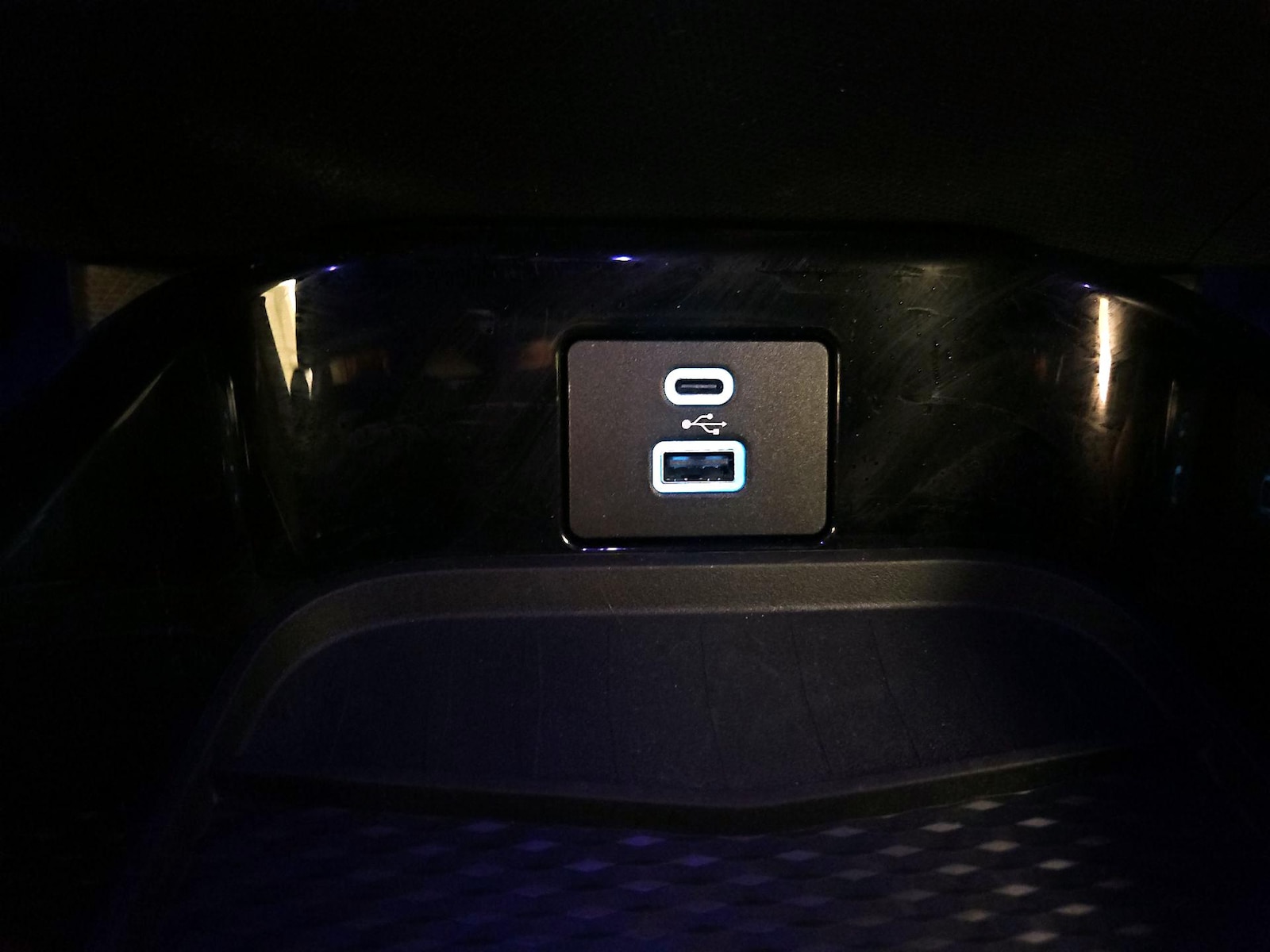2023 Ford Mustang Mach-E Premium AWD - Photo 18
