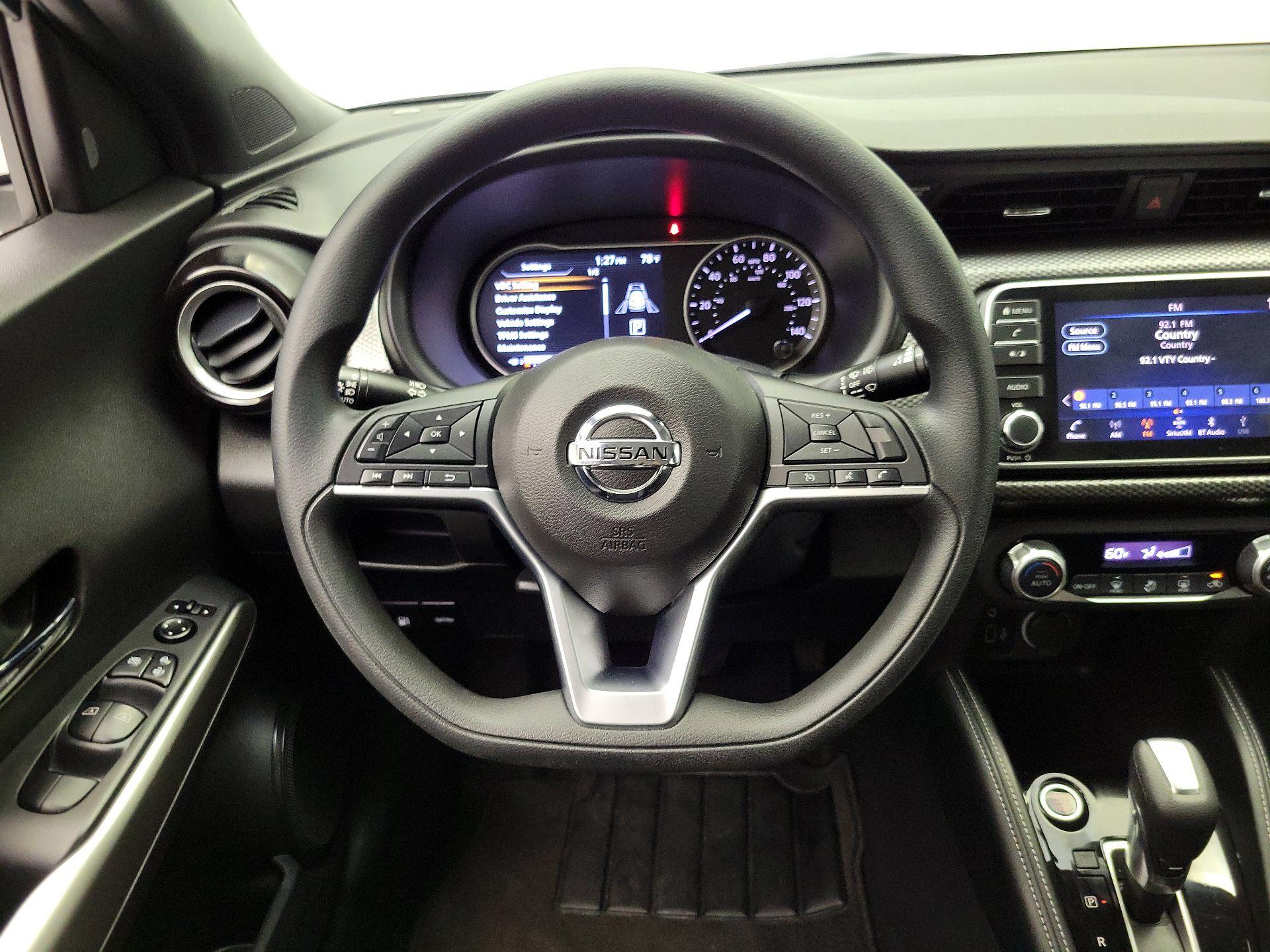 Thumbnail: 2020 Nissan Kicks - 10