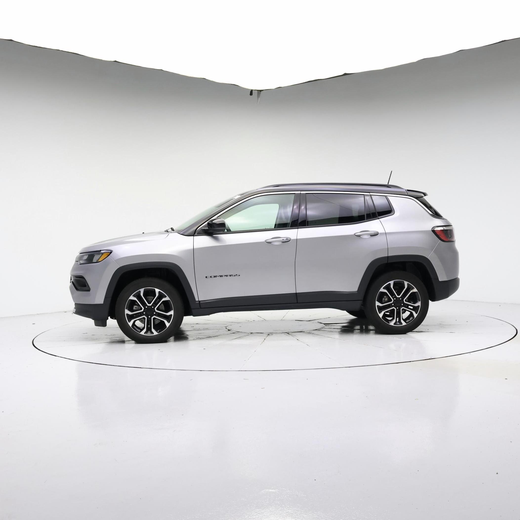 Thumbnail: 2022 Jeep Compass - 3