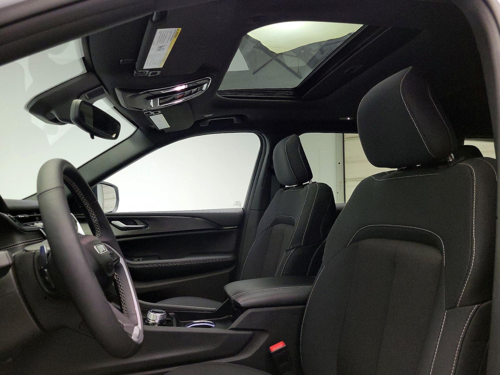 Sunroof(s) & Overhead Airbags