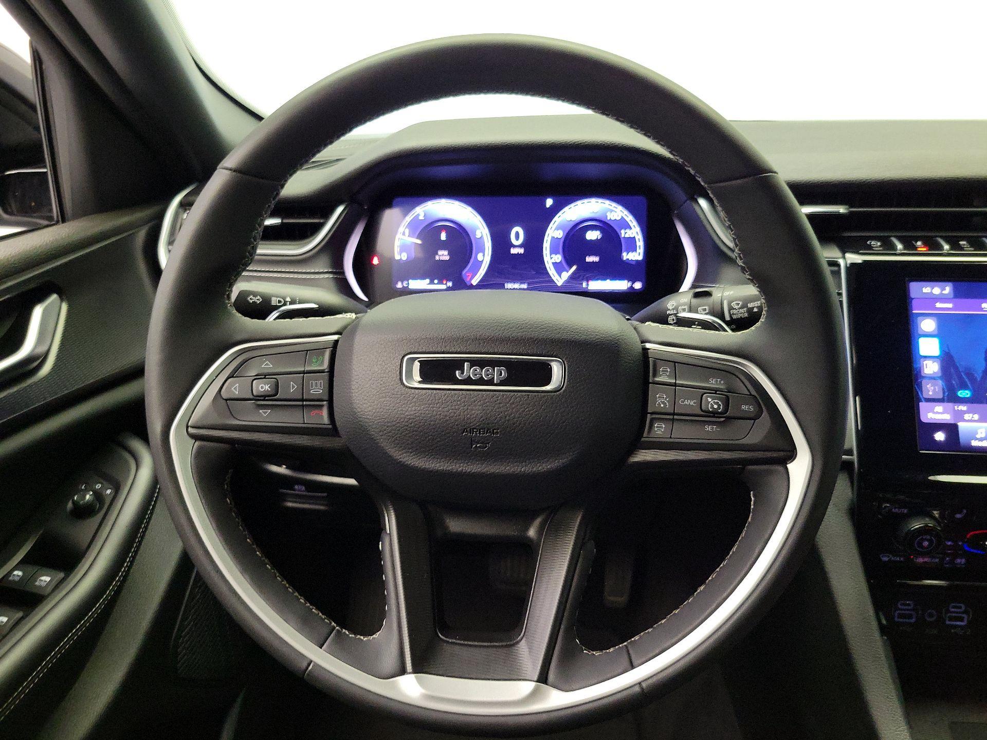 Thumbnail: 2024 Jeep Grand Cherokee - 10