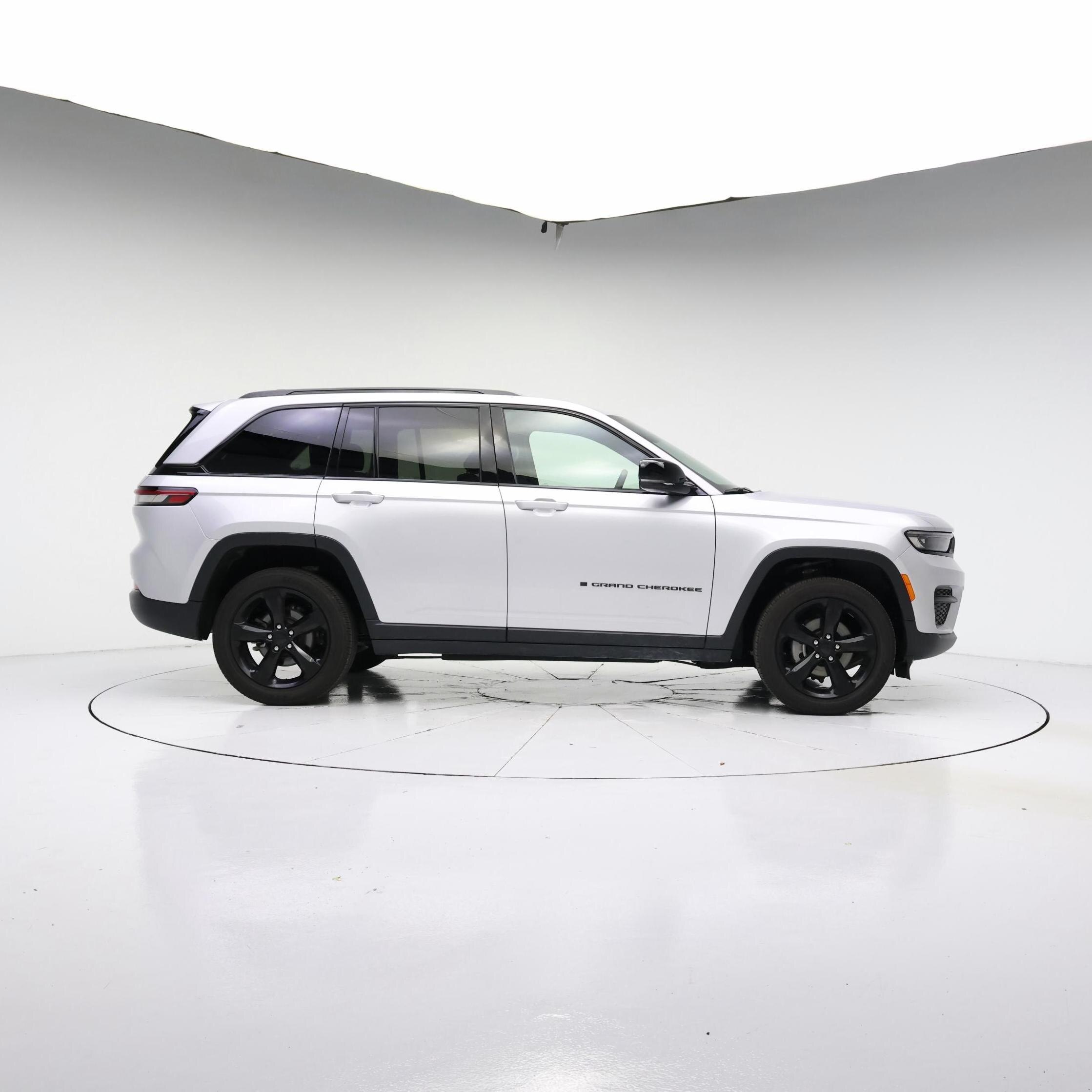Thumbnail: 2024 Jeep Grand Cherokee - 7