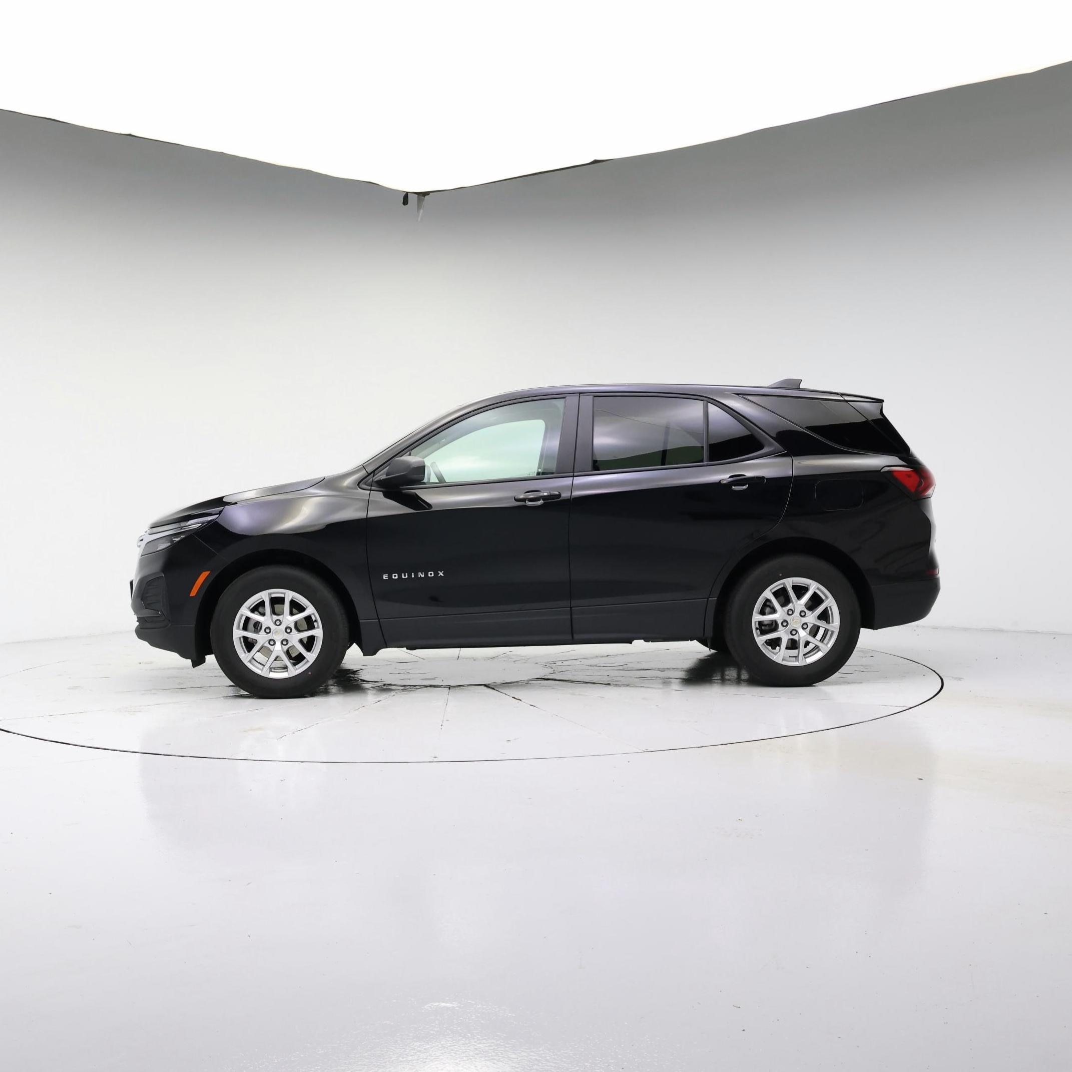 Thumbnail: 2024 Chevrolet Equinox - 3