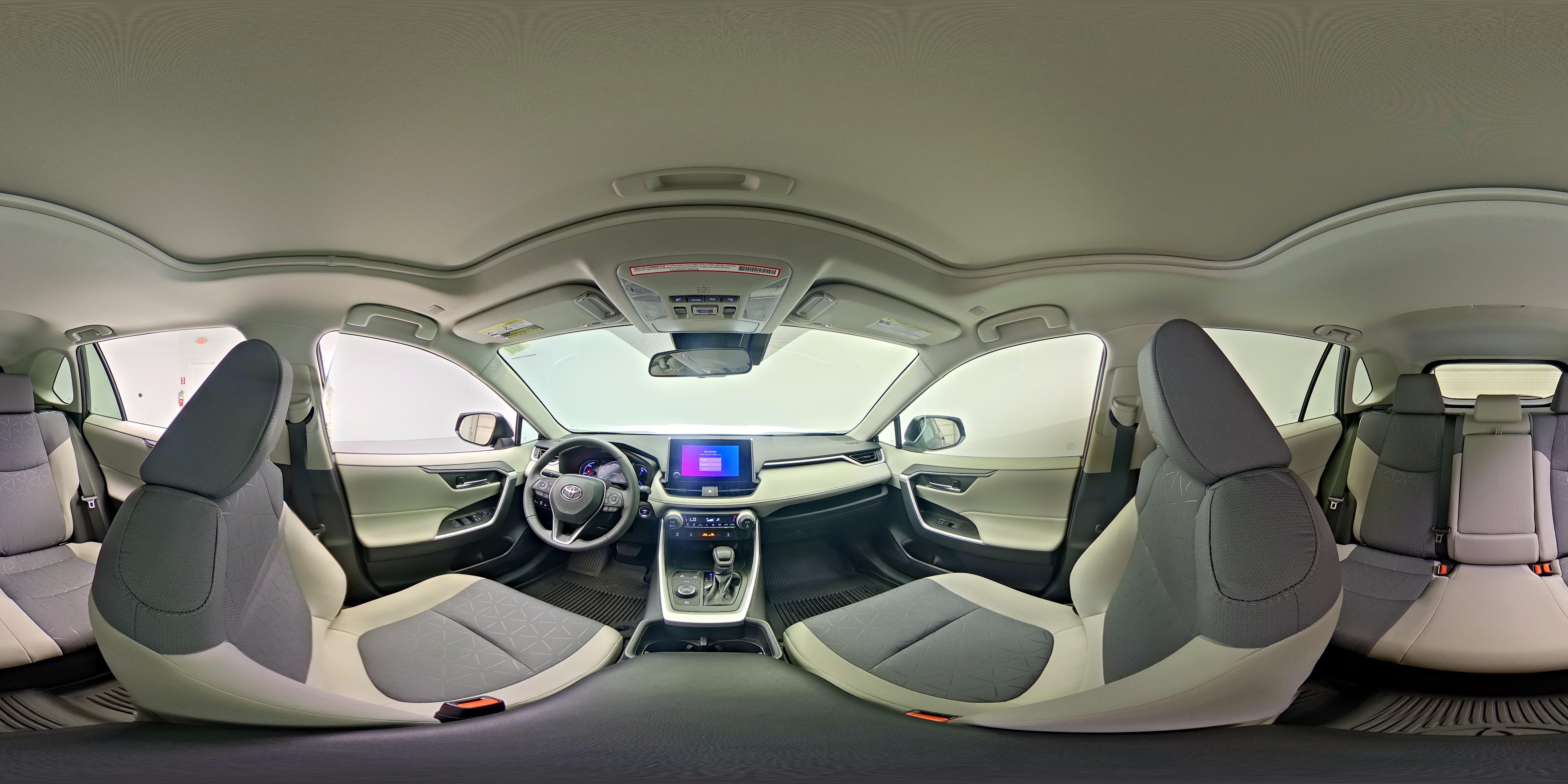 2023 Toyota RAV4 XLE - Photo 25