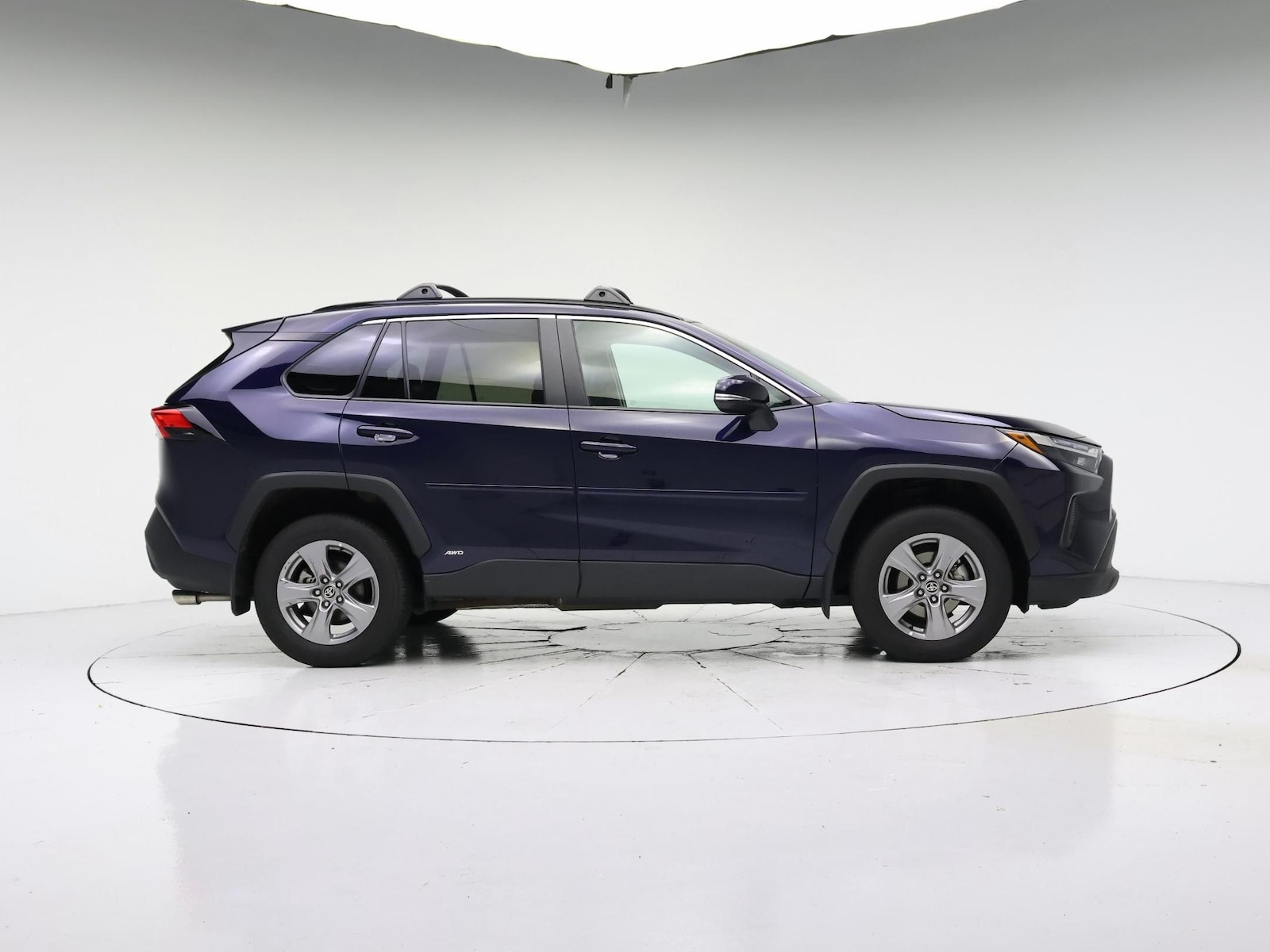 2023 Toyota RAV4 XLE - Photo 8