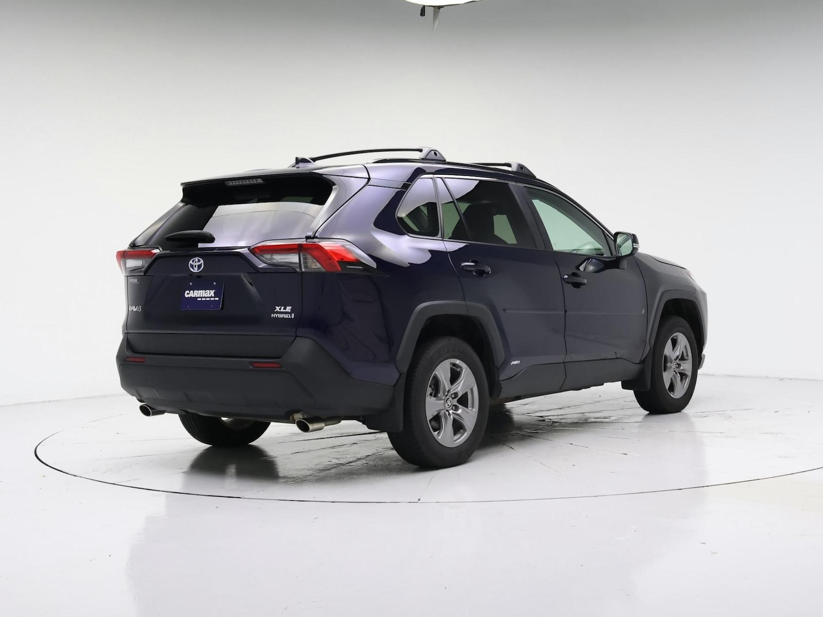 2023 Toyota RAV4 XLE - Photo 9