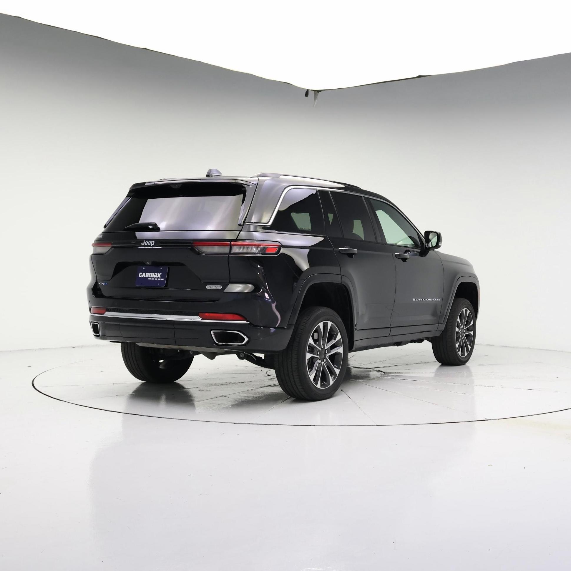 Thumbnail: 2023 Jeep Grand Cherokee - 8