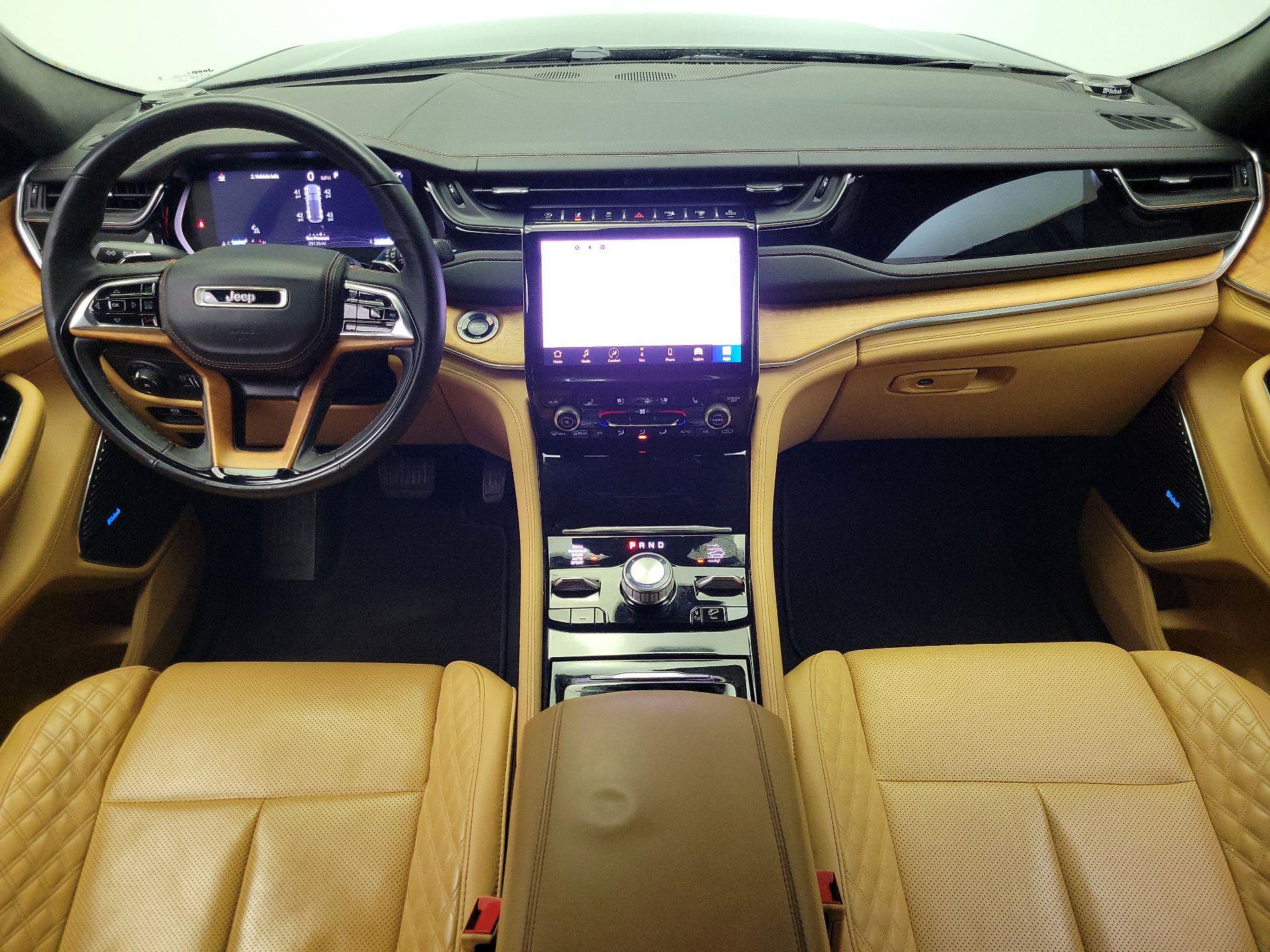 Thumbnail: 2023 Jeep Grand Cherokee - 9