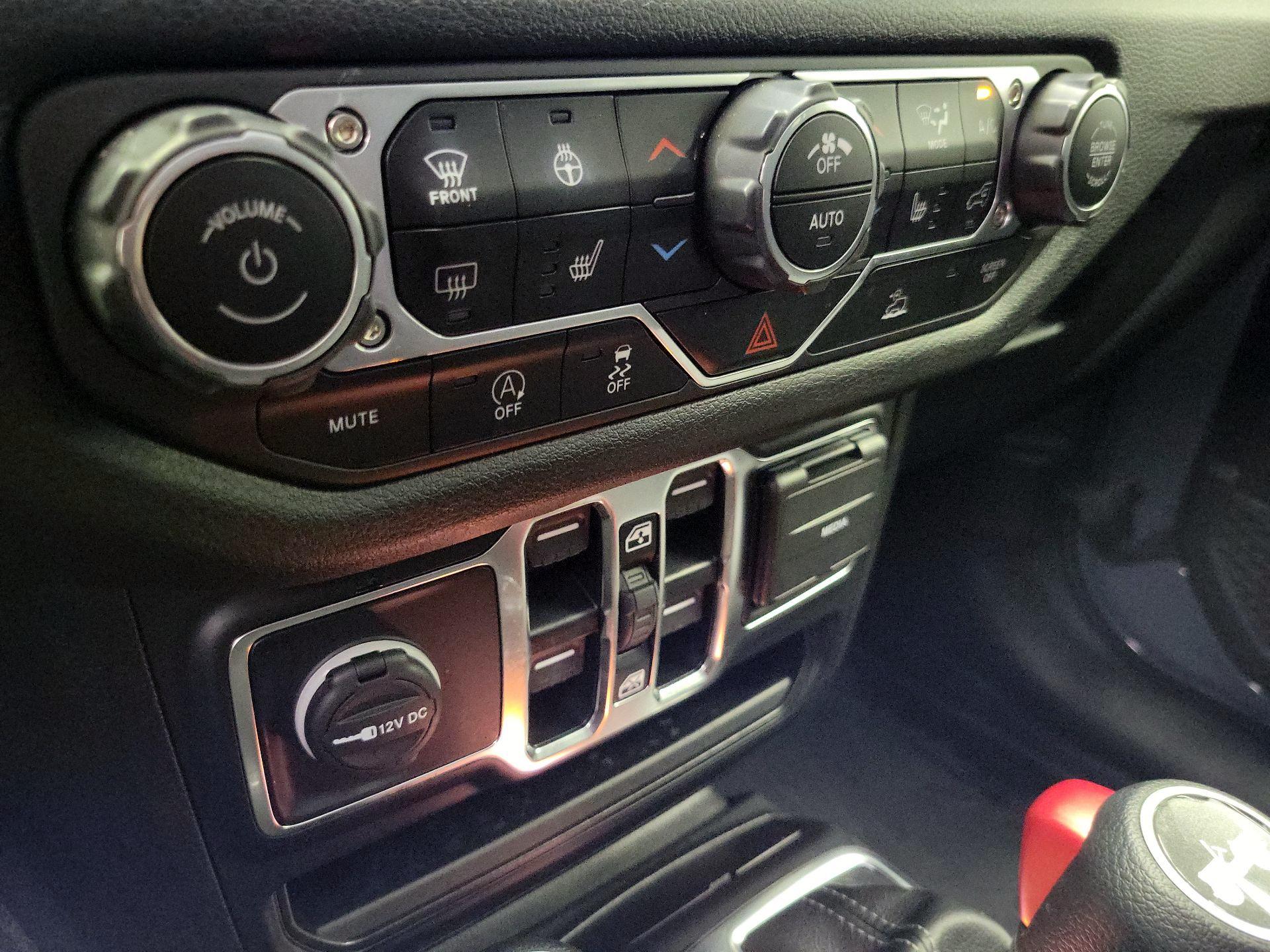 Thumbnail: 2024 Jeep Wrangler - 16