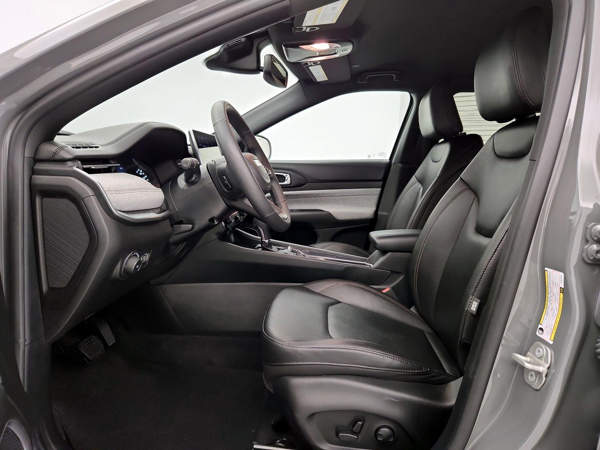 Thumbnail: 2024 Jeep Compass - 11